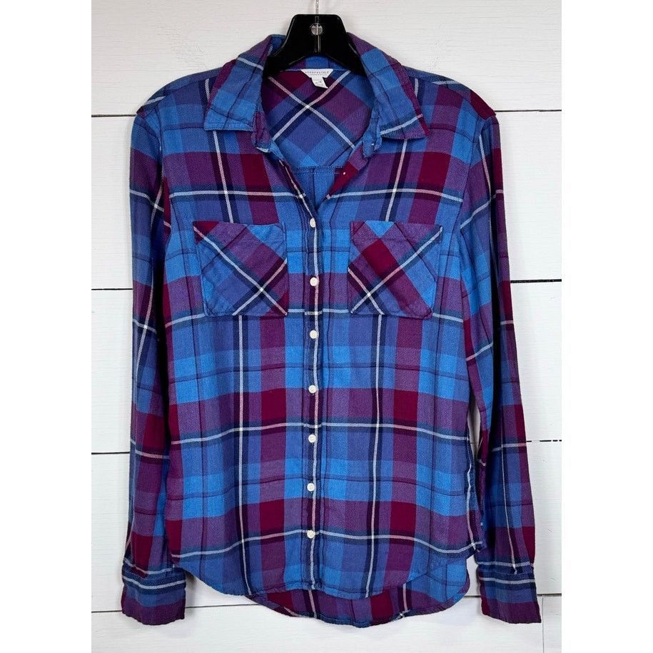 Aeropostale Aeropostale Button Up Shirt Women's Size Medium Size M / US 6-8 / IT 42-44 - 1 Thumbnail