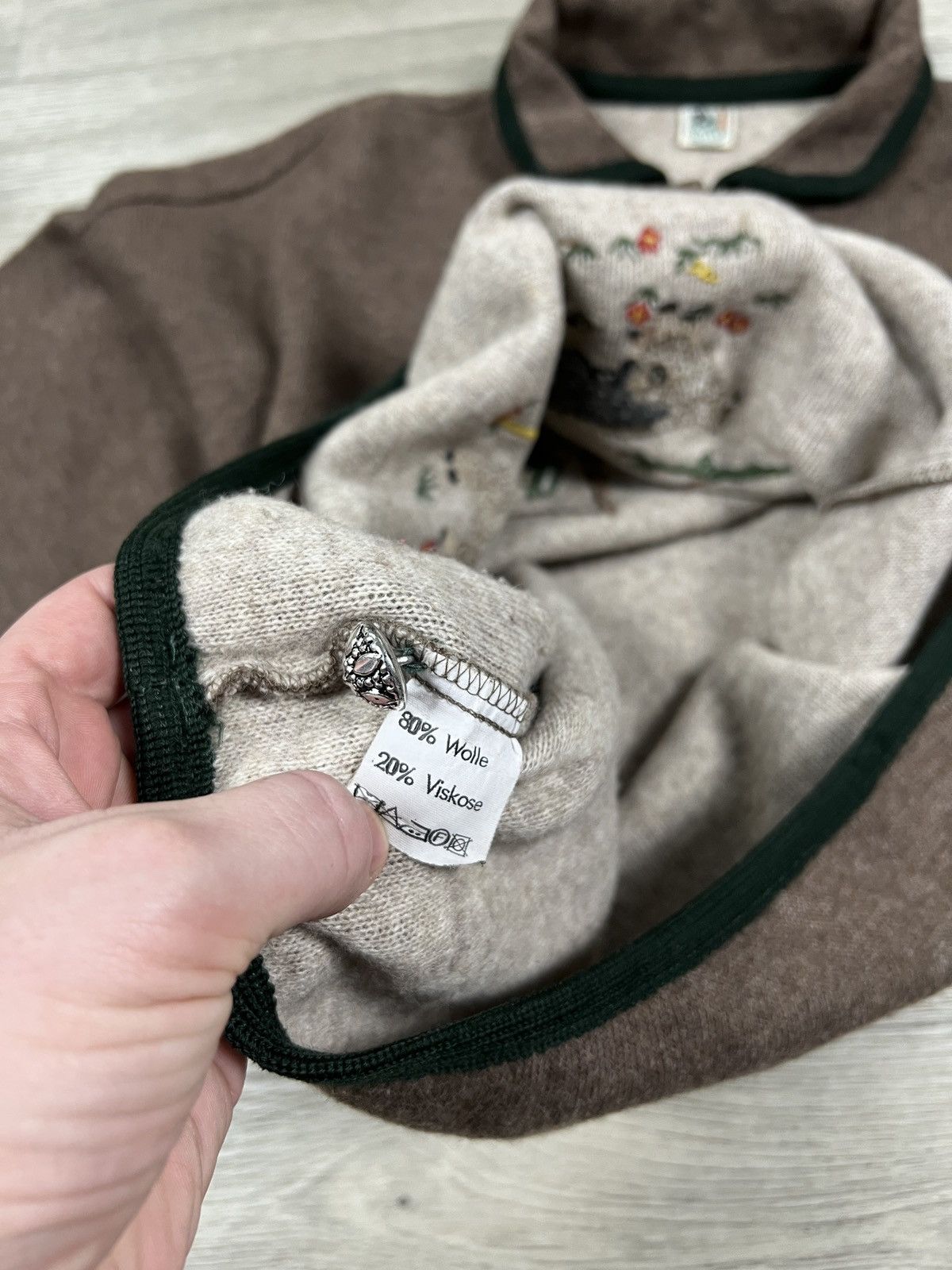 Other Vintage Gossl Salzburg Down Embroidered women Sweater Size M Size M / US 6-8 / IT 42-44 - 7 Thumbnail