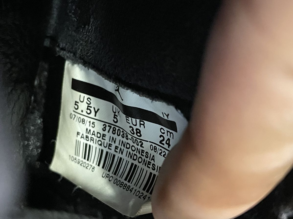 Jordan Brand Air Jordan 11 378038-002 Black Basketball Sneakers Size 5.5y Size US 5.5 / IT 35.5 - 7 Thumbnail