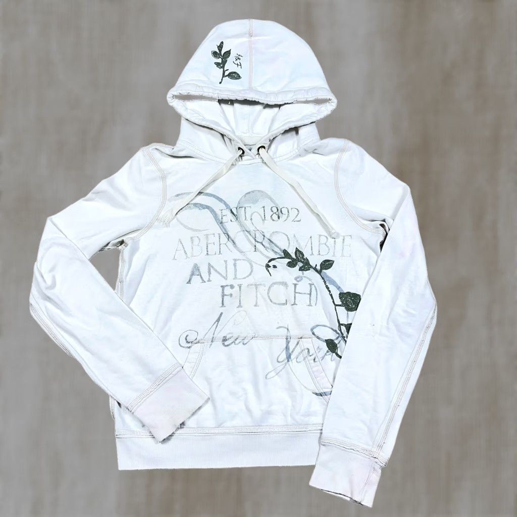 Abercrombie & Fitch Vintage Abercrombie & Fitch Hoodie Women M White Logo Pullover Fashion Sweatshirt Grunge Size M / US 6-8 / IT 42-44 - 1 Thumbnail