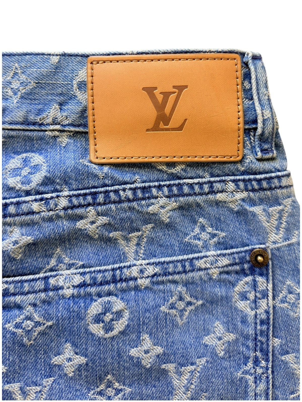 Louis Vuitton × Supreme Louis Vuitton X SUPREME 33 Denim Jeans Blue Monogram Size US 33 - 10 Thumbnail