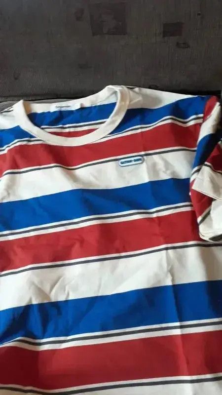 Japanese Brand Short Sleeve Red Striped T-shirts Men Women Size US M / EU 48-50 / 2 - 4 Thumbnail