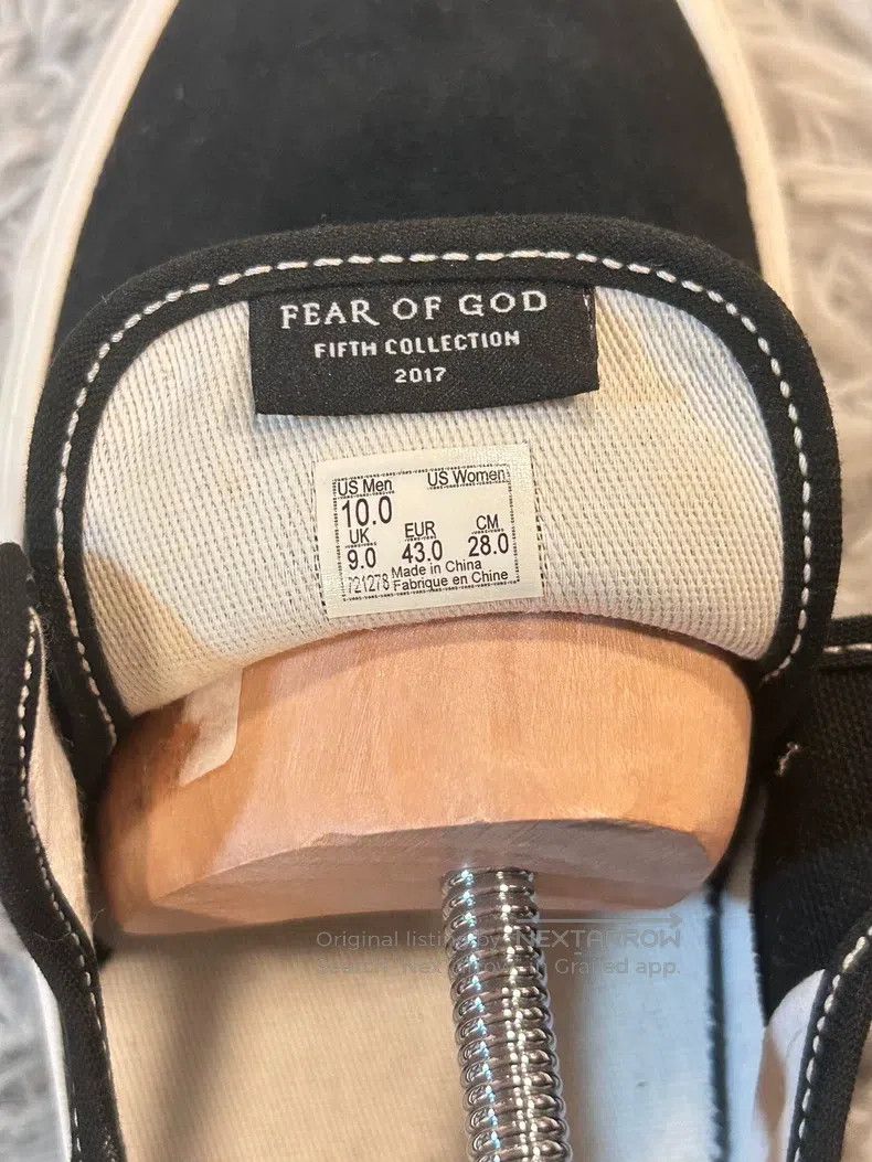 Fear of God Fear of God Co-branded black and silver graduation items Size US 10 / EU 43 - 3 Thumbnail