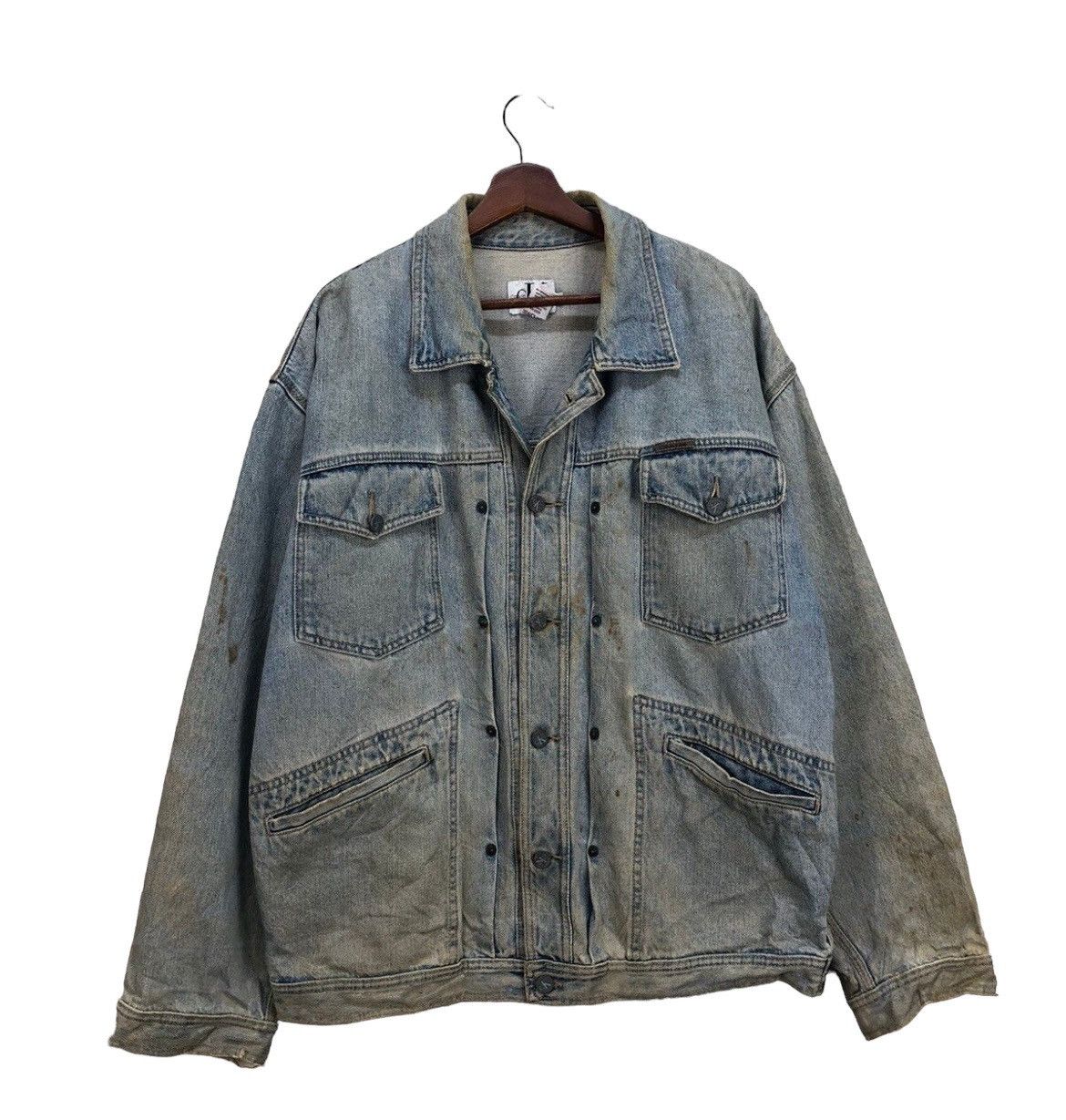 Calvin Klein Calvin Klein Distressred Denim Jacket Tupe 3 Size US XL / EU 56 / 4 - 1 Thumbnail