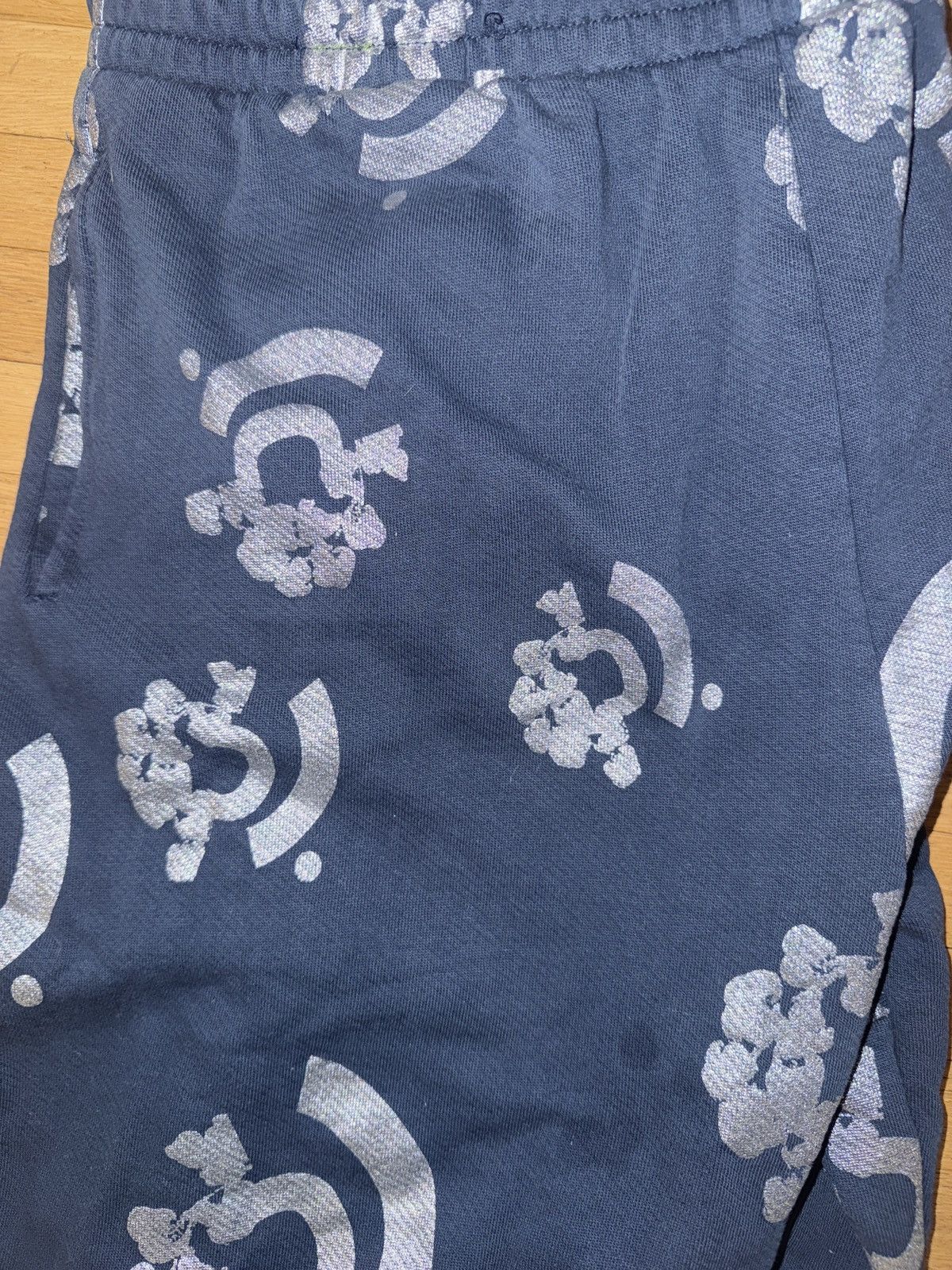 (B).Stroy × DENIM TEARS Denim Tears (b).Stroy Blue cotton wreath XL sweatpants Size US 36 / EU 52 - 2 Thumbnail