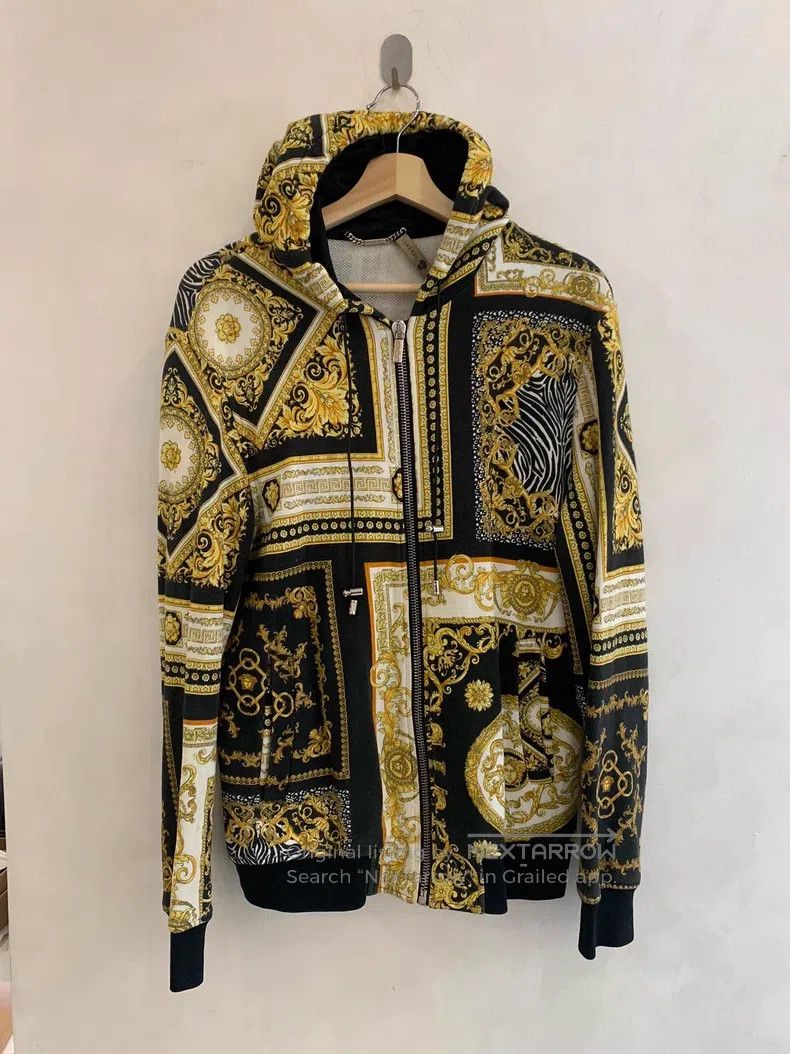 Versace Versace Classic baroque coat Size US M / EU 48-50 / 2 - 1 Thumbnail