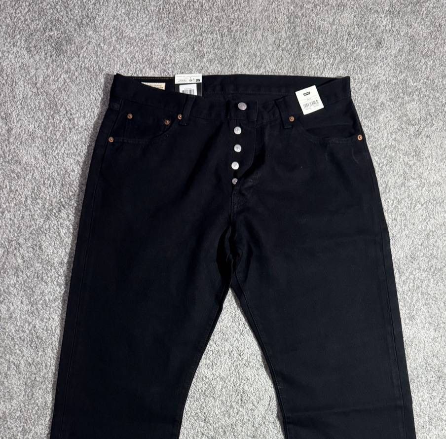 Levi's Levi’s 501 Jeans in Black W36 L30. Size US 36 / EU 52 - 3 Thumbnail
