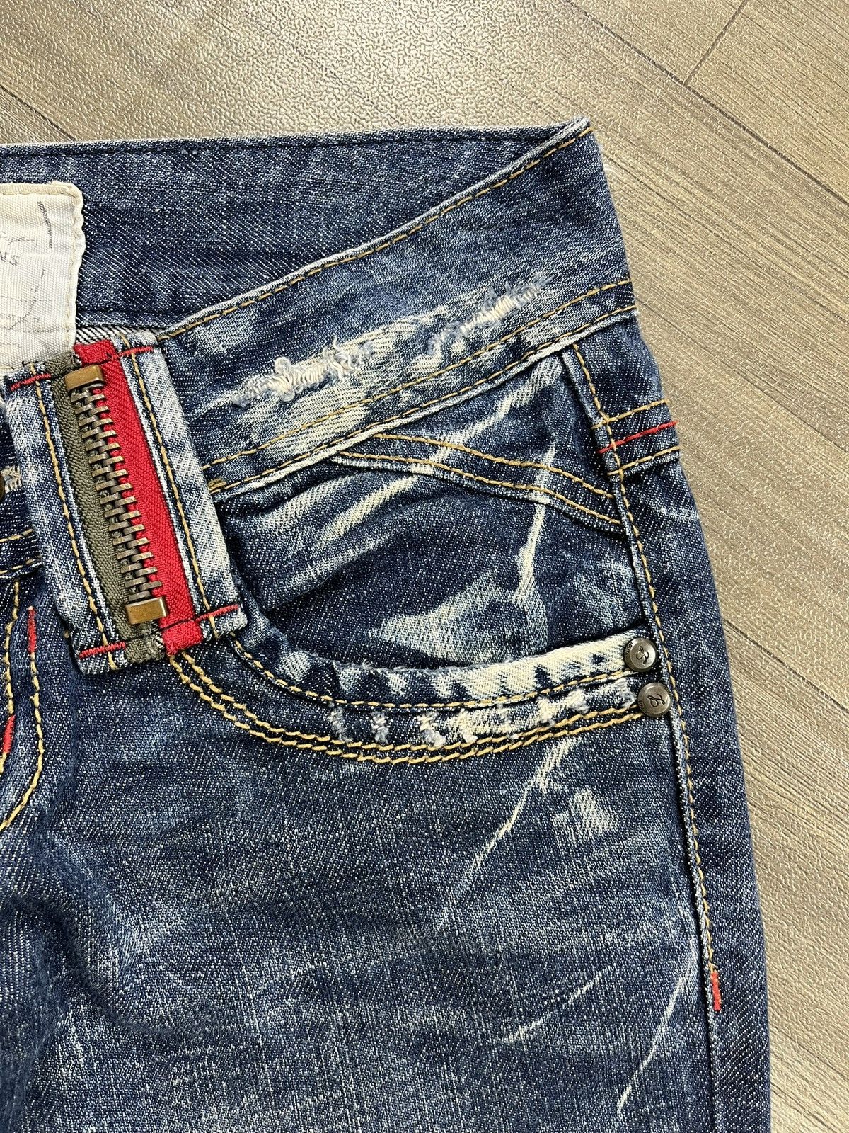 Japanese Brand Y2K Style Yoshitomo Nara Lolita Jeans Distressed 3/4 Jeans Size US 28 / EU 44 - 5 Thumbnail
