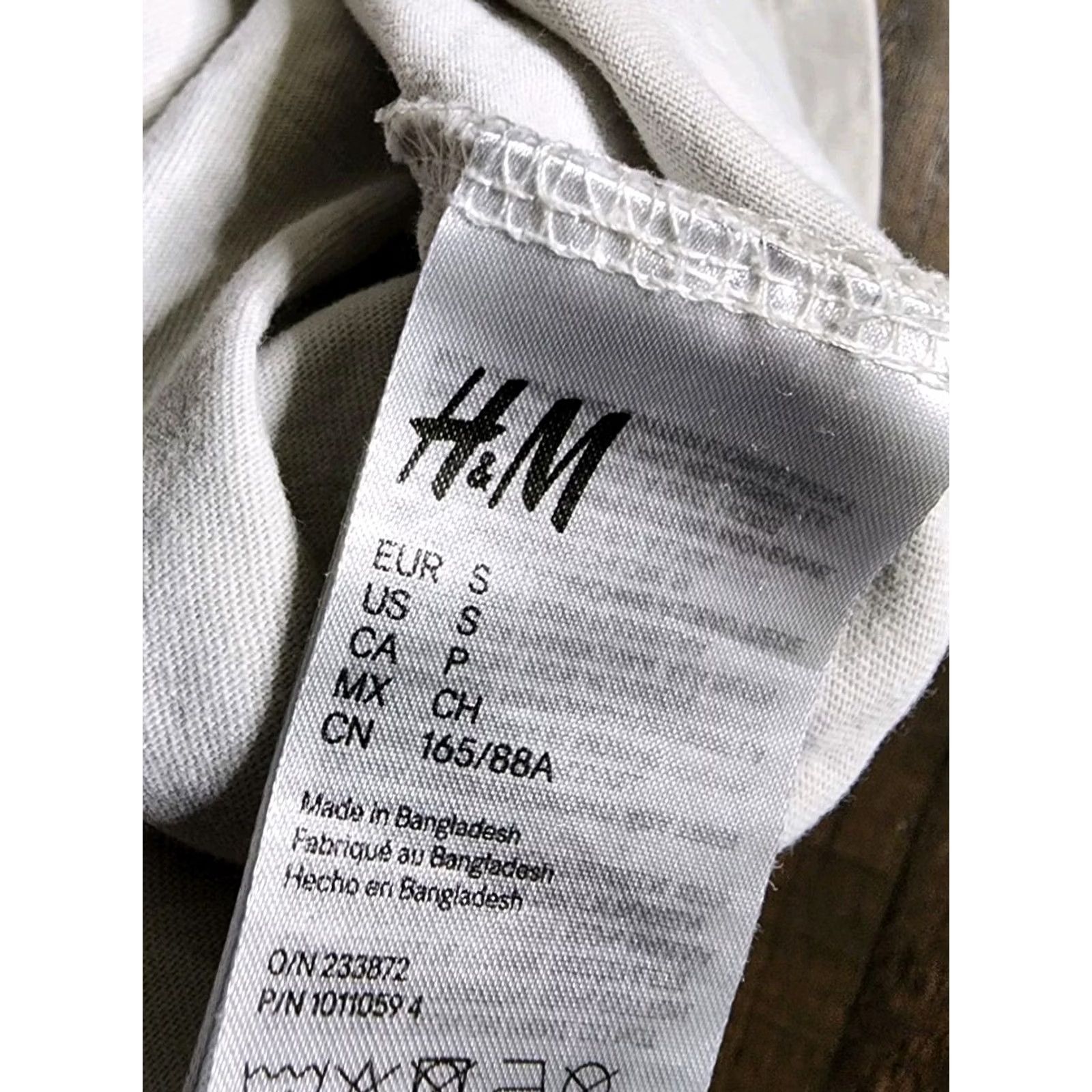 No Fear H&M x No Fear T Shirt Oversized Women Small Beige Distressed Crew Neck Short Sleeve Vintage No Size S / US 4 / IT 40 - 5 Thumbnail