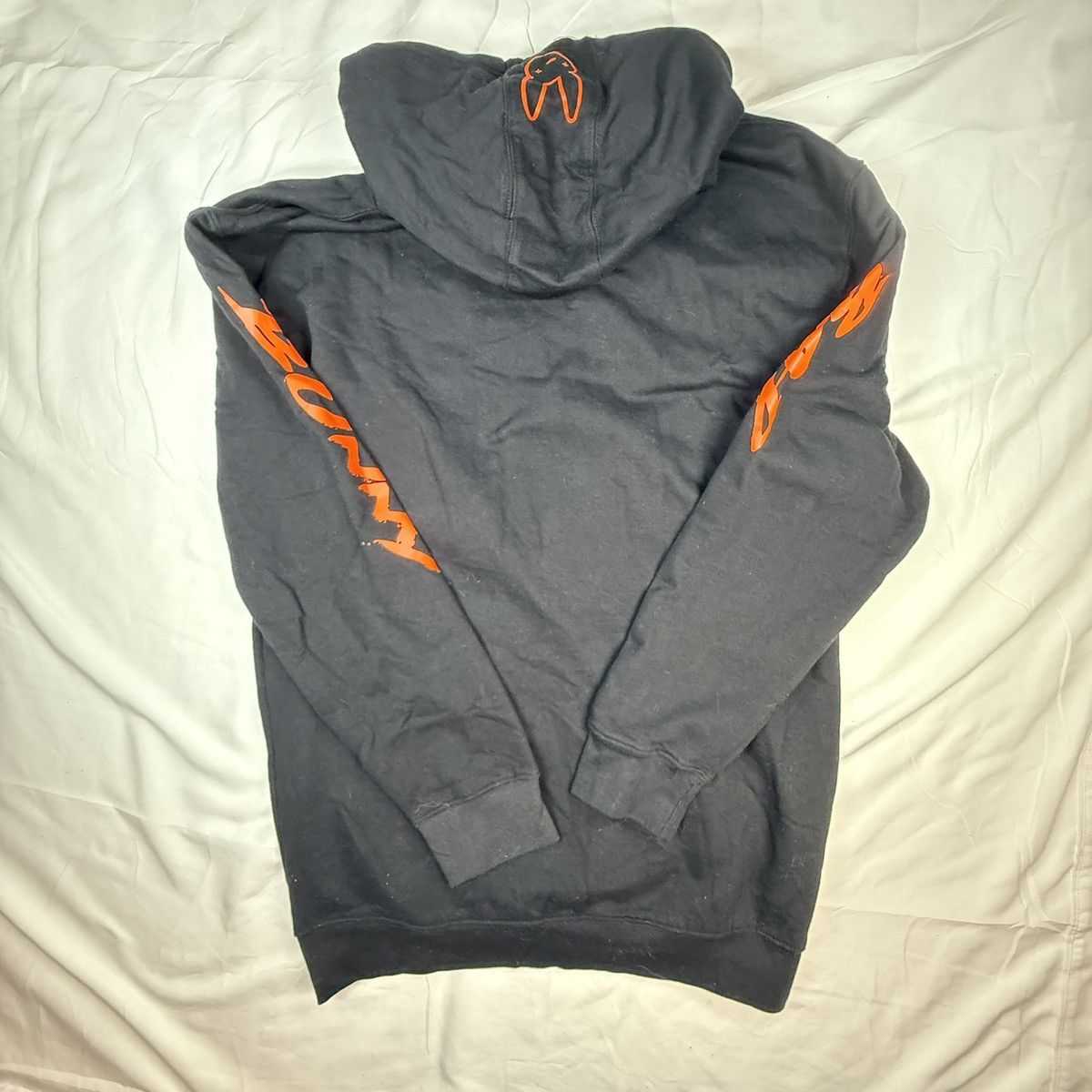 Other NWT Bad Bunny hoodie Black and neon orange Mens Large Size US L / EU 52-54 / 3 - 3 Thumbnail