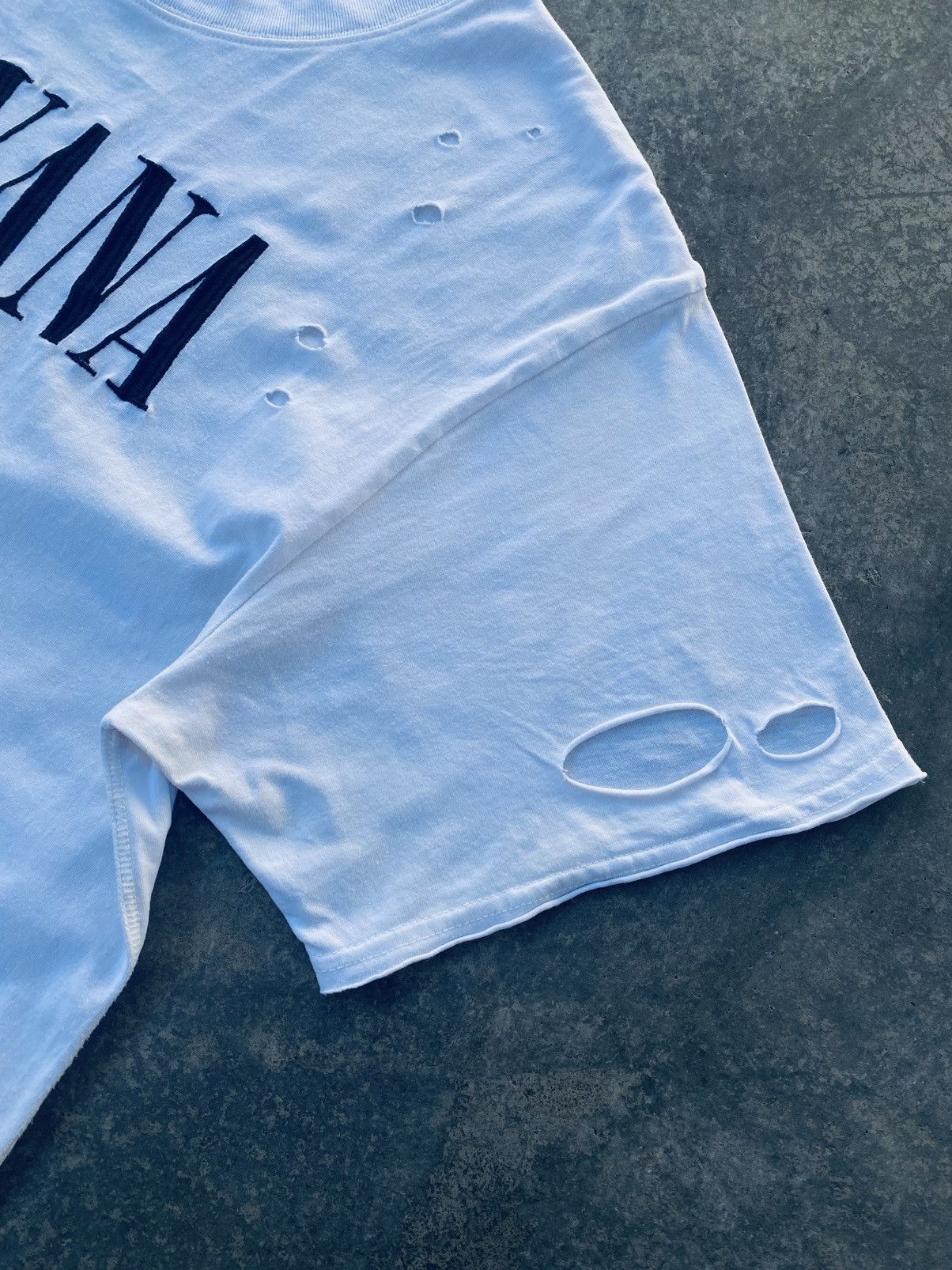 Nirvana Vintage 2017 Nirvana Thrashed By Jouetie Band Tees Size US M / EU 48-50 / 2 - 13 Thumbnail
