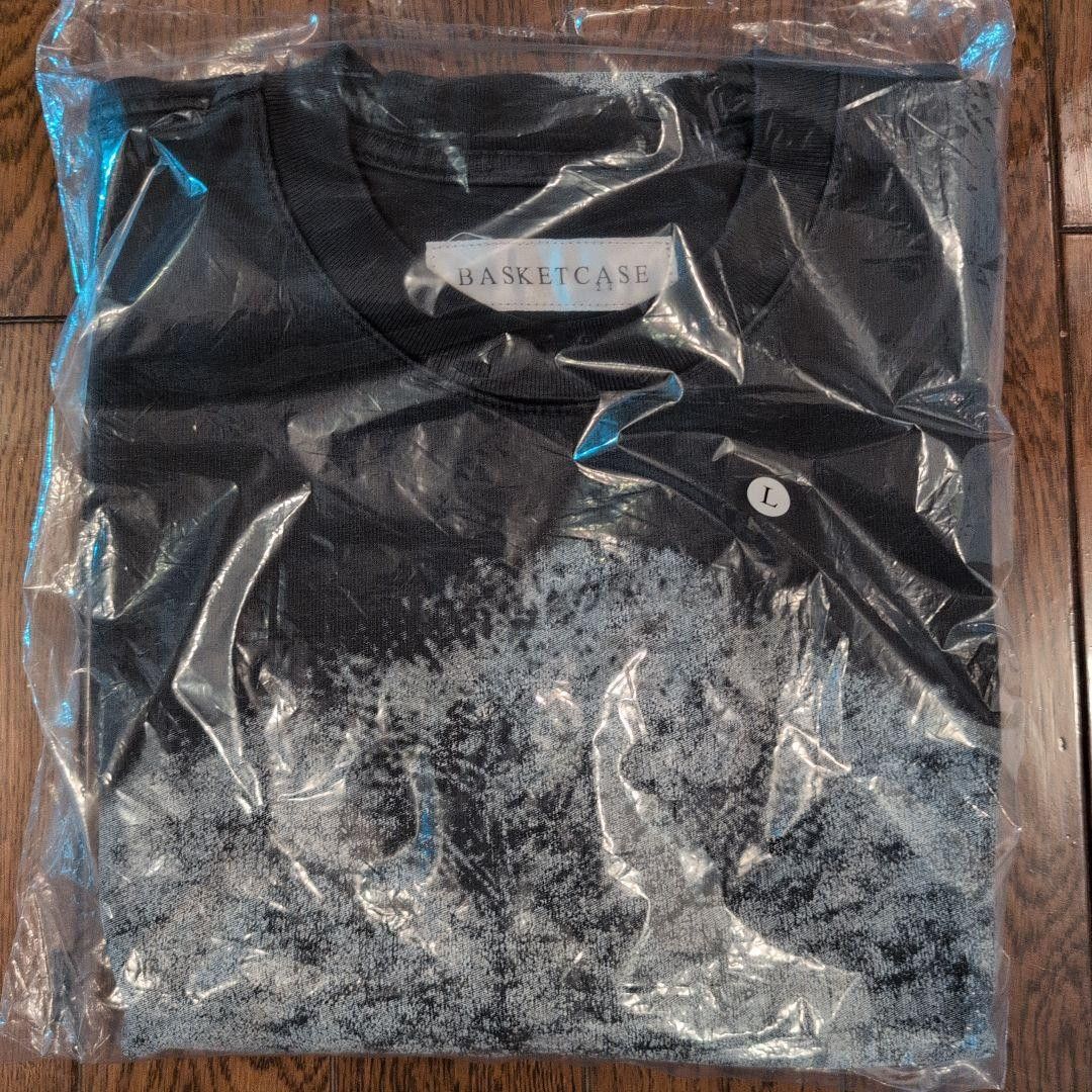 basketcase gallery Basketcase Gallery OLLIE Tee L Rare Graphic T-shirt USA Drop Size US L / EU 52-54 / 3 - 11 Thumbnail