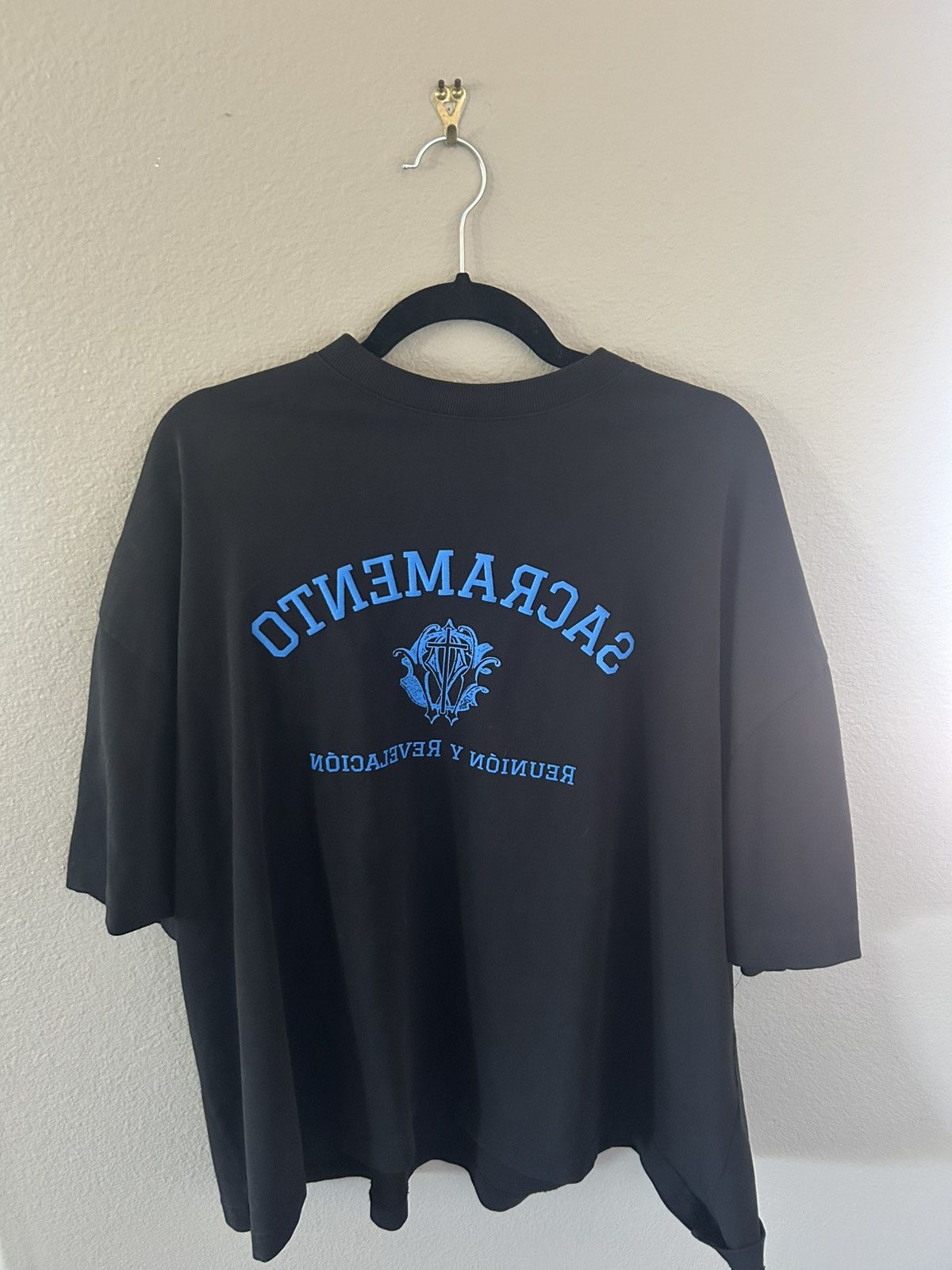Willy Chavarria Willy Chavarria Sacramento College T shirt Size US M / EU 48-50 / 2 - 2 Thumbnail