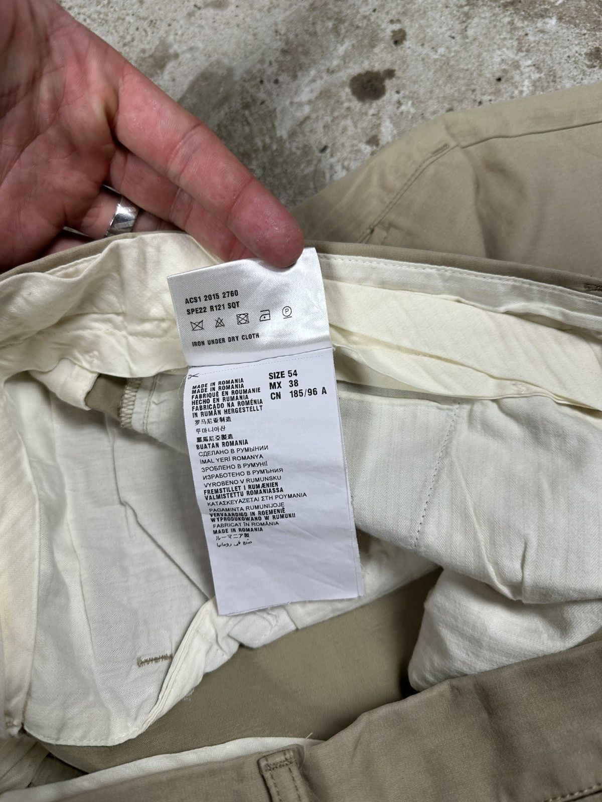 Prada Prada 2015 Beige Casual Chino Shorts Size US 36 / EU 52 - 11 Thumbnail