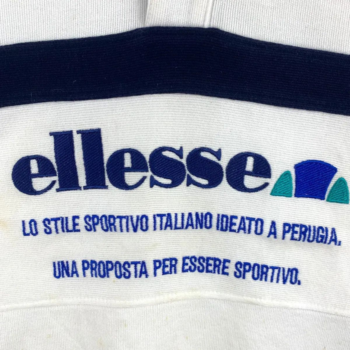 Ellesse Vintage ELLESSE PERUGIA ITALIA Half Button Cropped Top Size L / US 10 / IT 46 - 10 Thumbnail