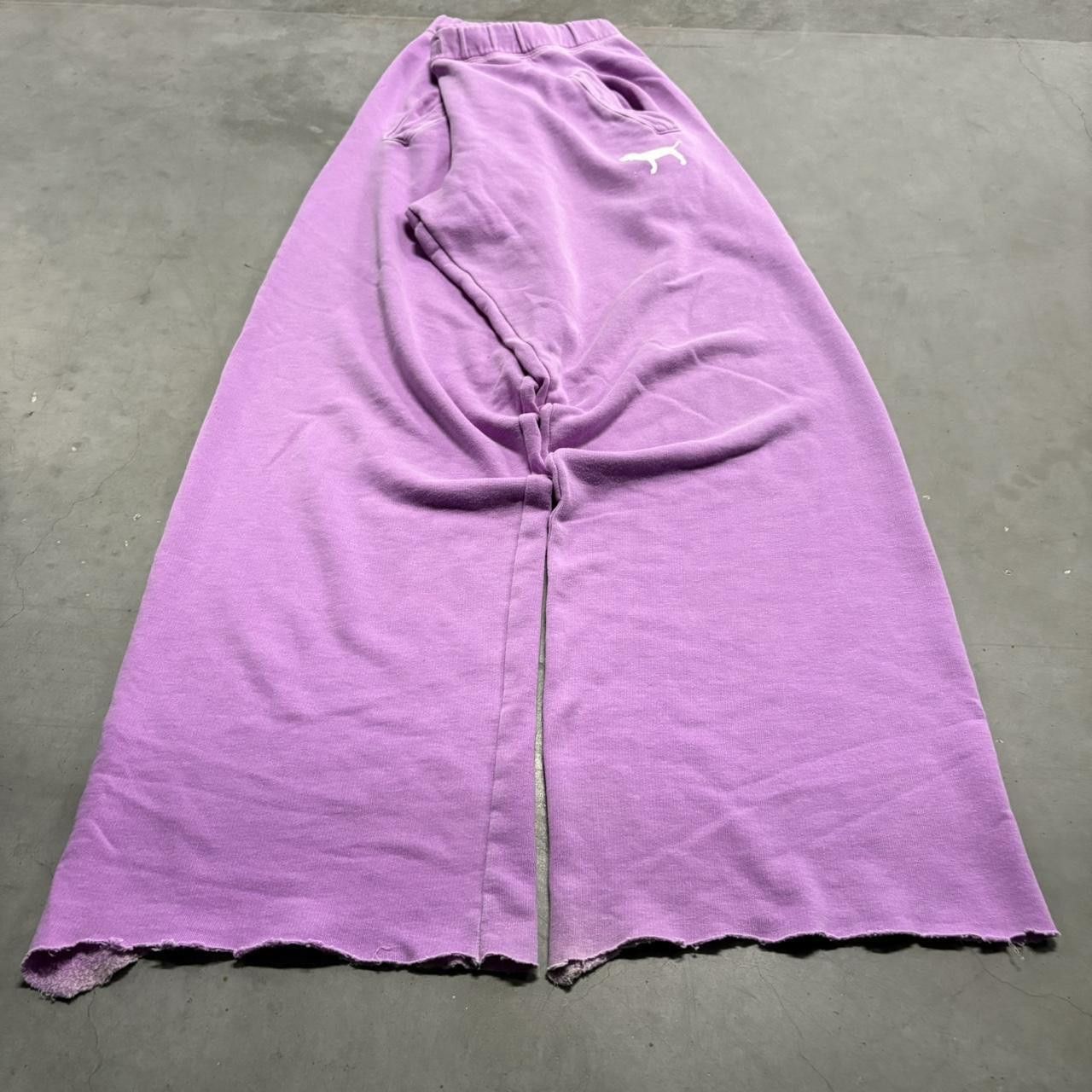 Pink Vintage Y2K/2000s Baggy Pink Victorias Secret Sweatpants With Pockets! Size US 36 / EU 52 - 2 Thumbnail