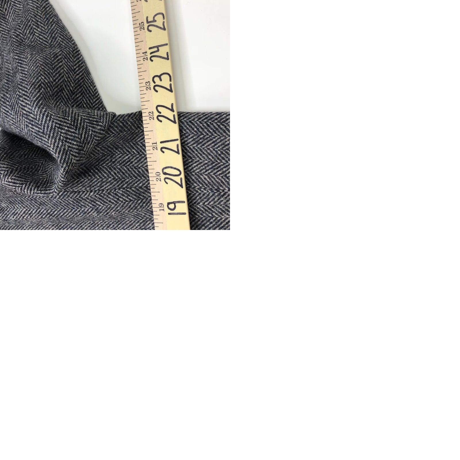 Lands' End Lands' End Sport Coat Jacket Gray Blue Lambswool Herringbone 42R Notch Single-Breasted Wool Men Coat, 2-Button Front, Regular Fit, Dry Clean Only Size US XS / EU 42 / 0 - 10 Thumbnail