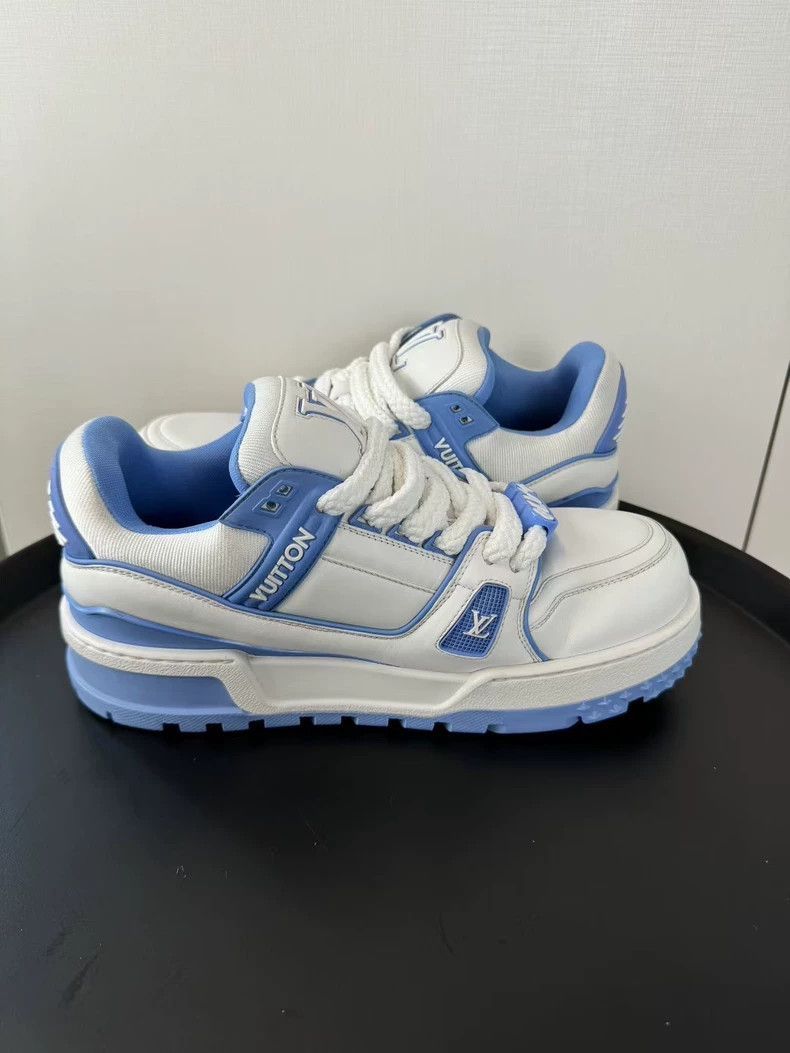 Louis Vuitton Louis Vuitton White and Blue Fat T-Shirt Sneakers Size US 9 / EU 42 - 2 Thumbnail