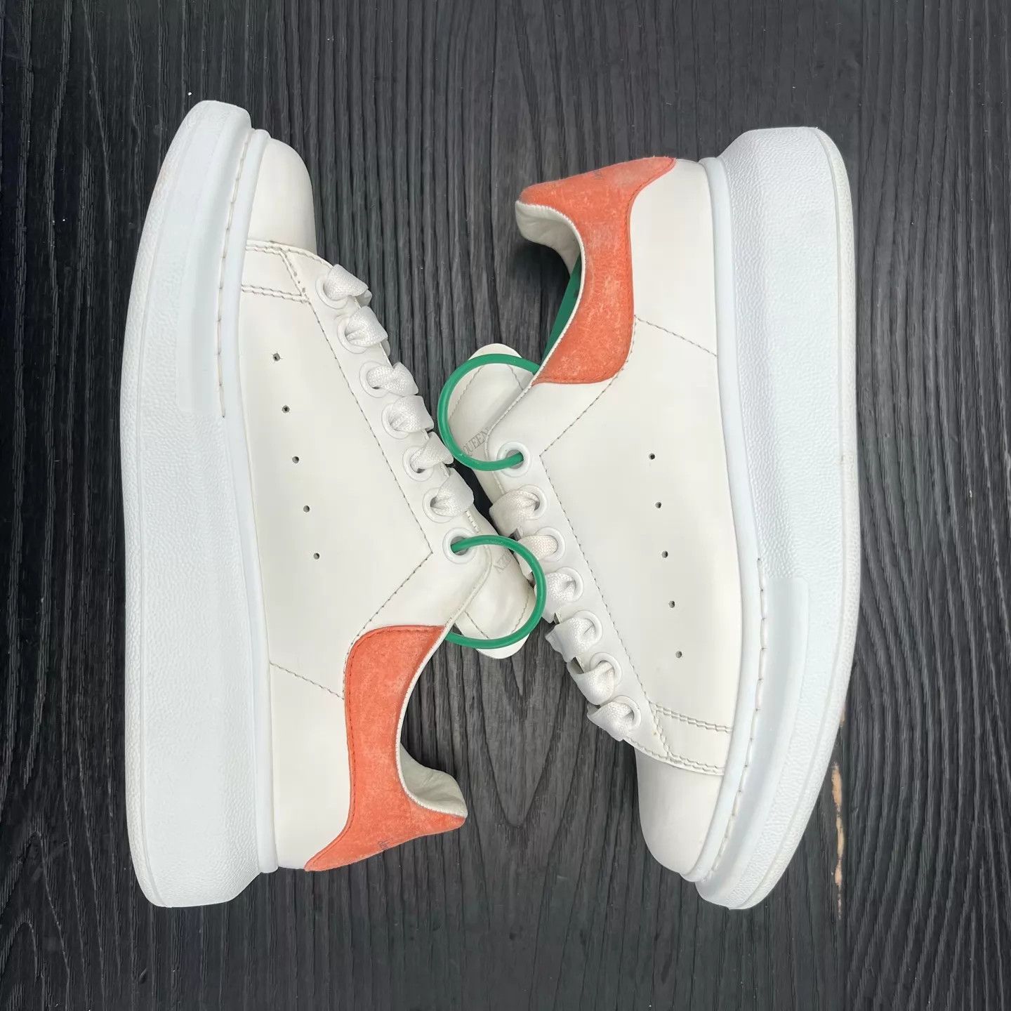 Alexander McQueen Alexander McQueen White Red Red Tail Sneakers 36 Size US 5.5 / IT 35.5 - 2 Thumbnail