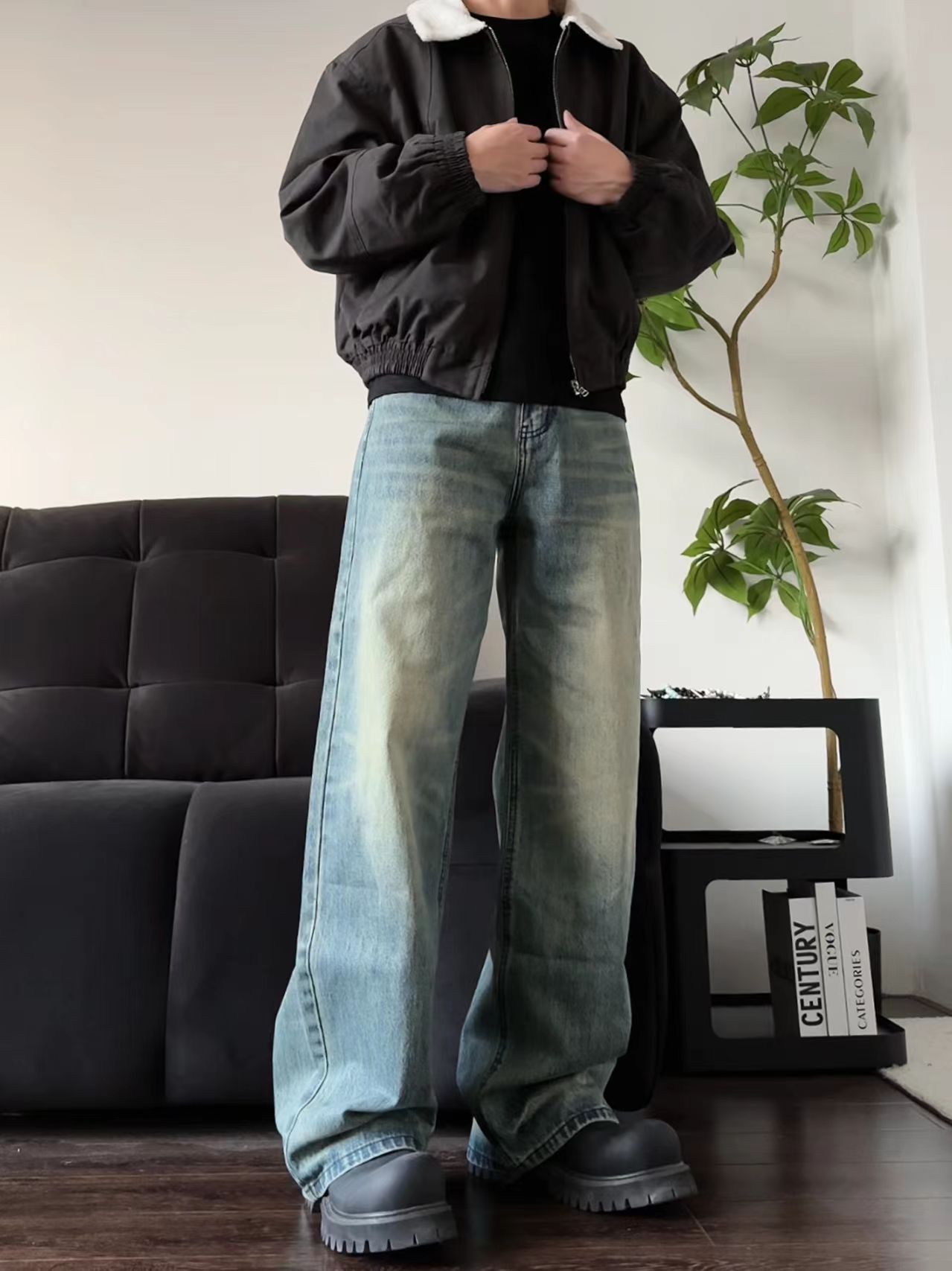Japanese Brand × Vintage Vintage Gradient Washed and Aged Casual Jeans Size US 33 - 4 Thumbnail