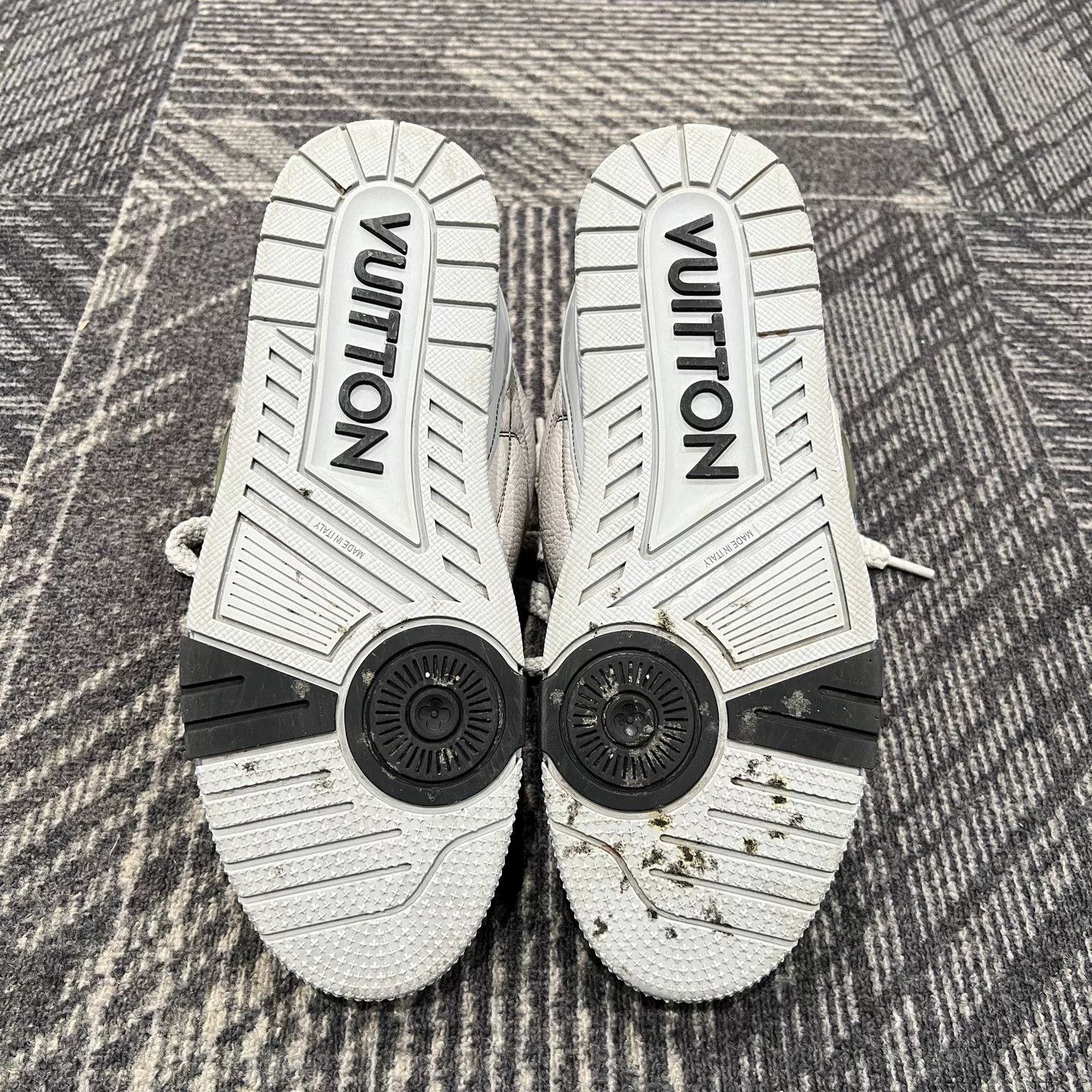 Louis Vuitton Louis Vuitton Skate Shoes Size 43 Size US 5 / EU 37 - 7 Thumbnail