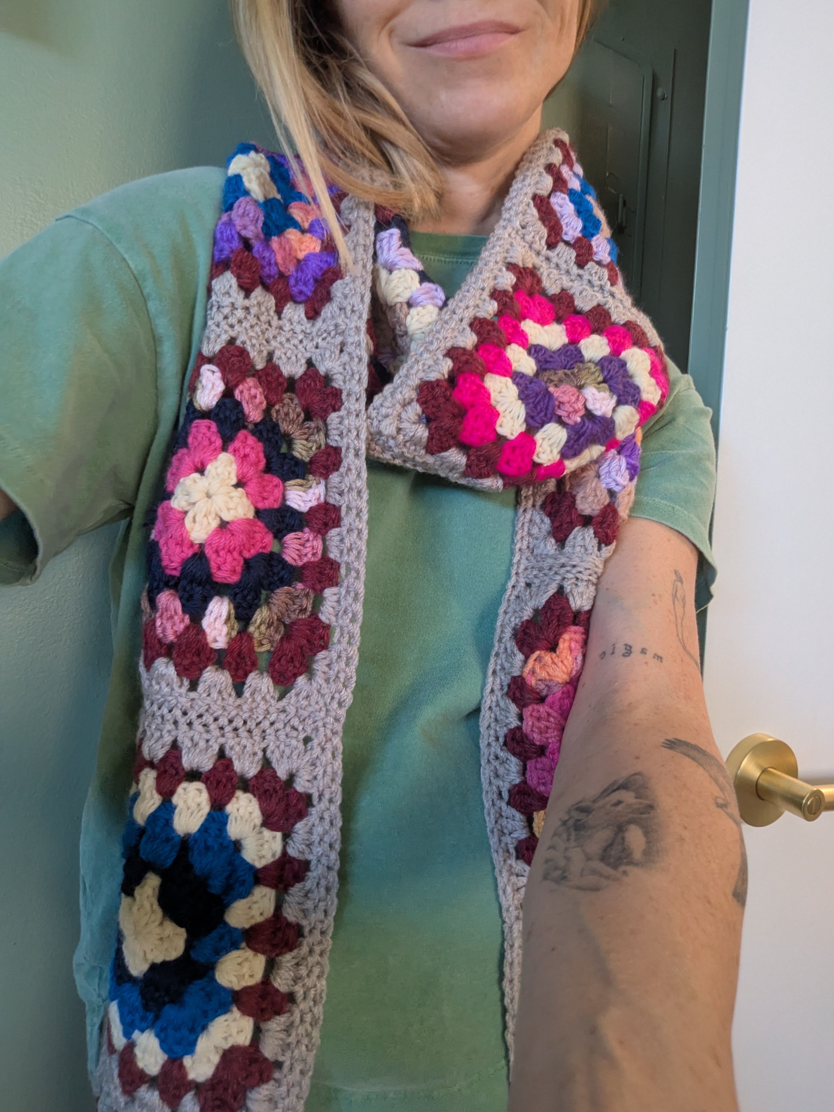 Other Granny chic granny squares extra long scarf NEW handmade Size ONE SIZE - 4 Thumbnail