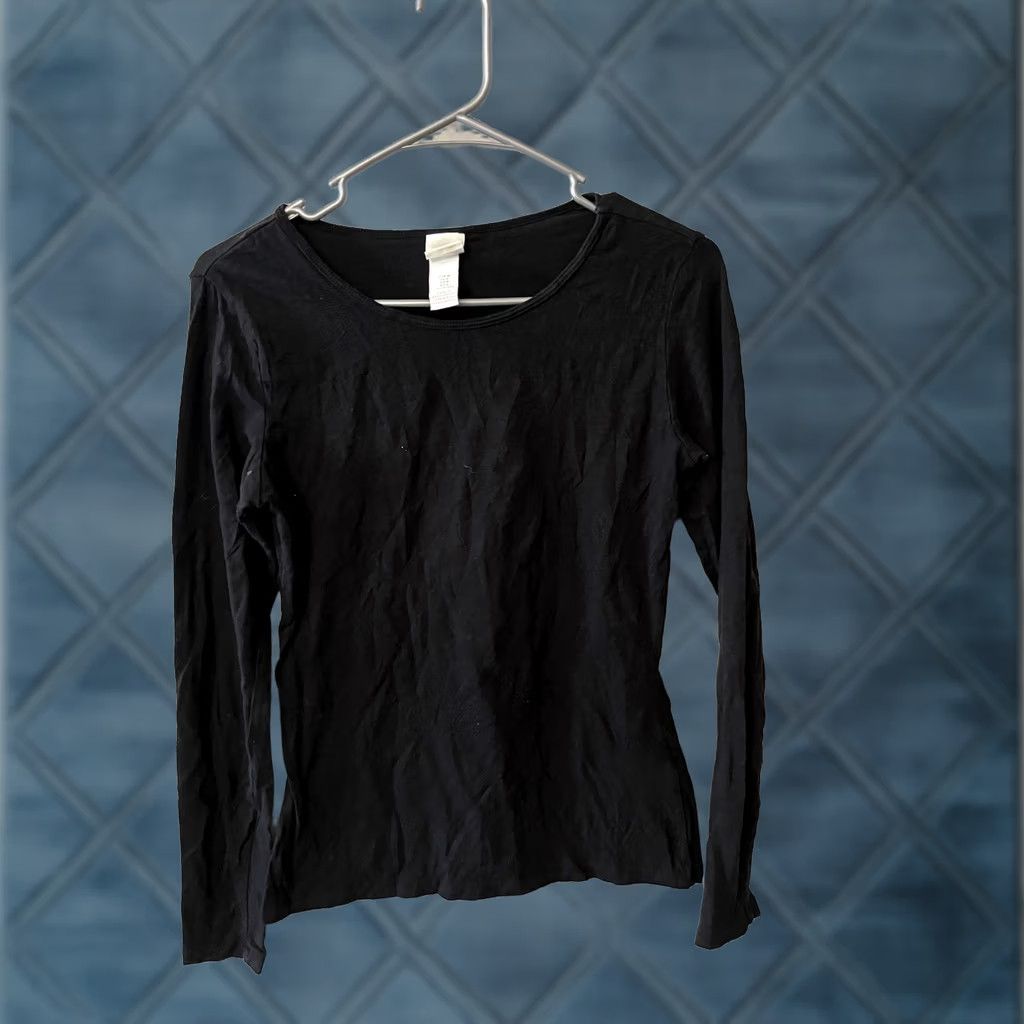 H&M H&M T-Shirt Womens Long Sleeve Black Solid Round Neck Medium Shirt Regular Size M Size M / US 6-8 / IT 42-44 - 1 Thumbnail