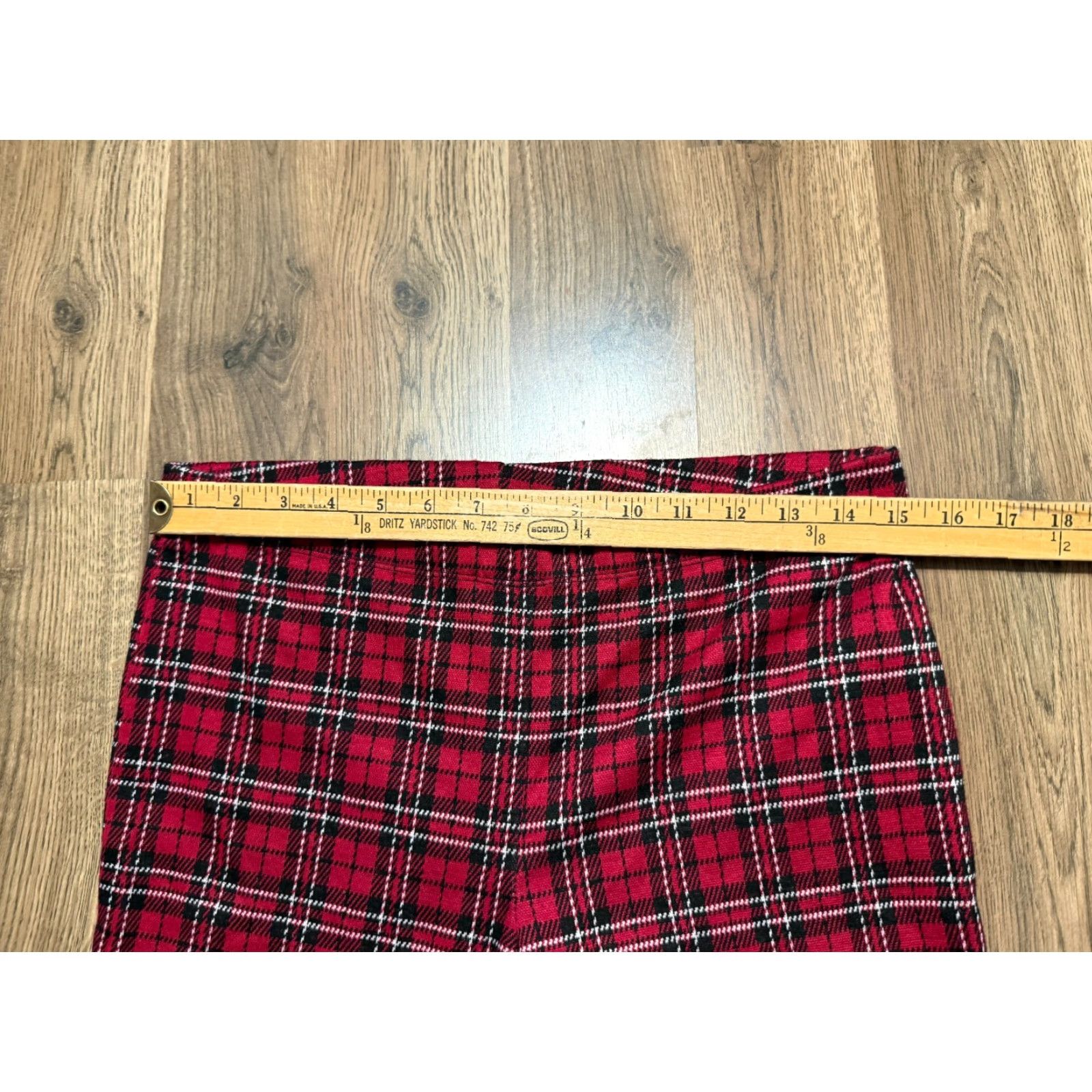 Forever 21 FOREVER 21 Pants Women's Size L Red Black White Plaid Straight Ankle Size 36" / US 14 / IT 50 - 7 Thumbnail