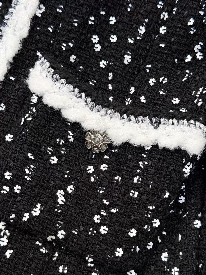 Chanel Chanel White rolled-edge snowflake sequin full of stars tw Size XS / US 0-2 / IT 36-38 - 4 Thumbnail