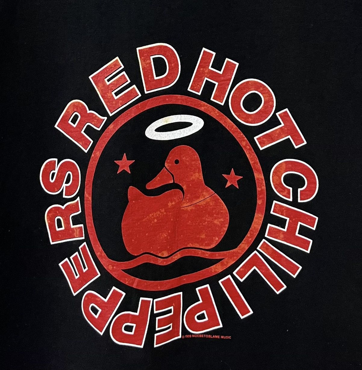 Band Tees VINTAGE 90s RED HOT CHILI PEPPERS CALIFORNICATION BAND TEE Size US M / EU 48-50 / 2 - 7 Thumbnail