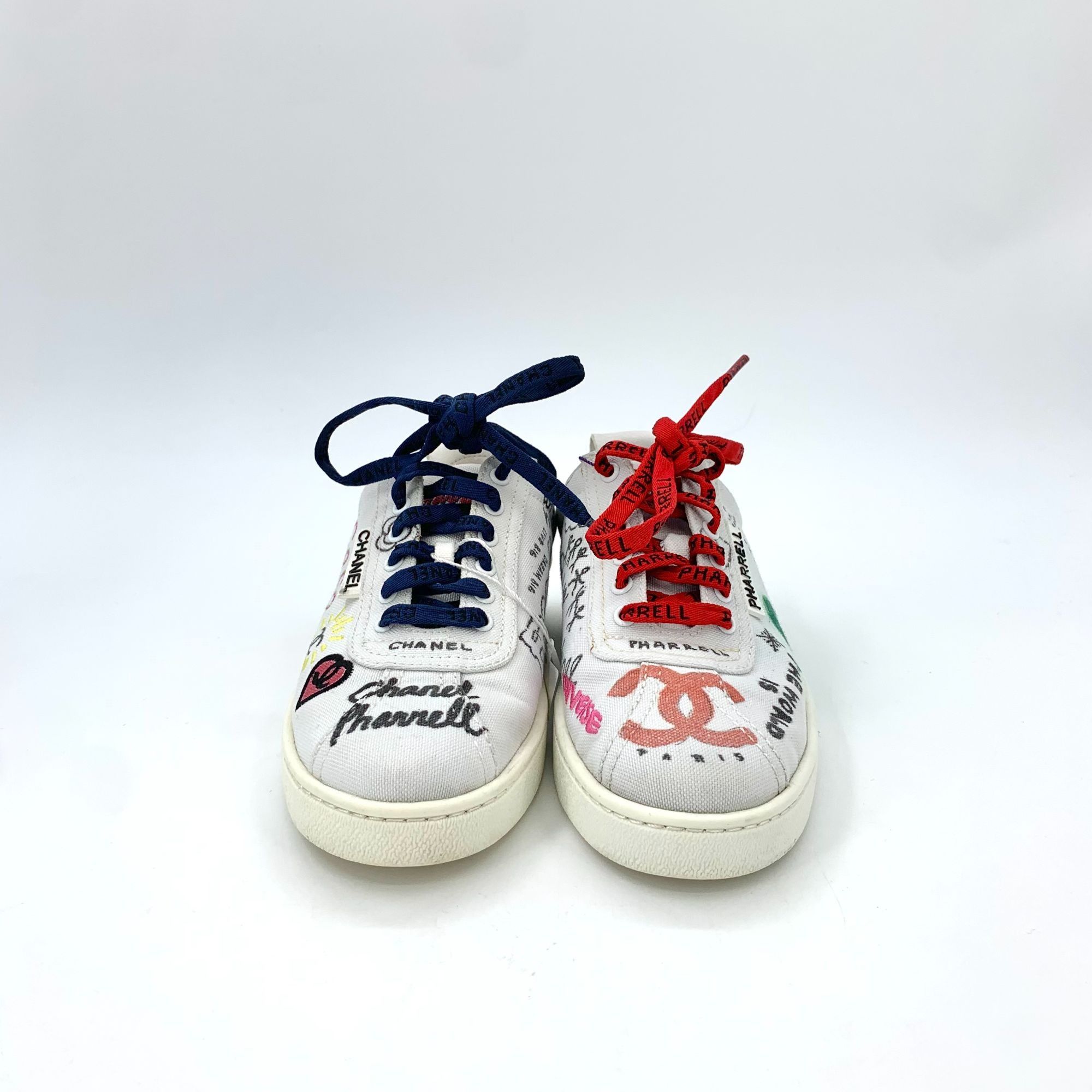 Chanel Chanel X Pharrell Graffiti Lace-Up Sneakers Size 36 White/Mu Size US 6 / IT 36 - 6 Thumbnail