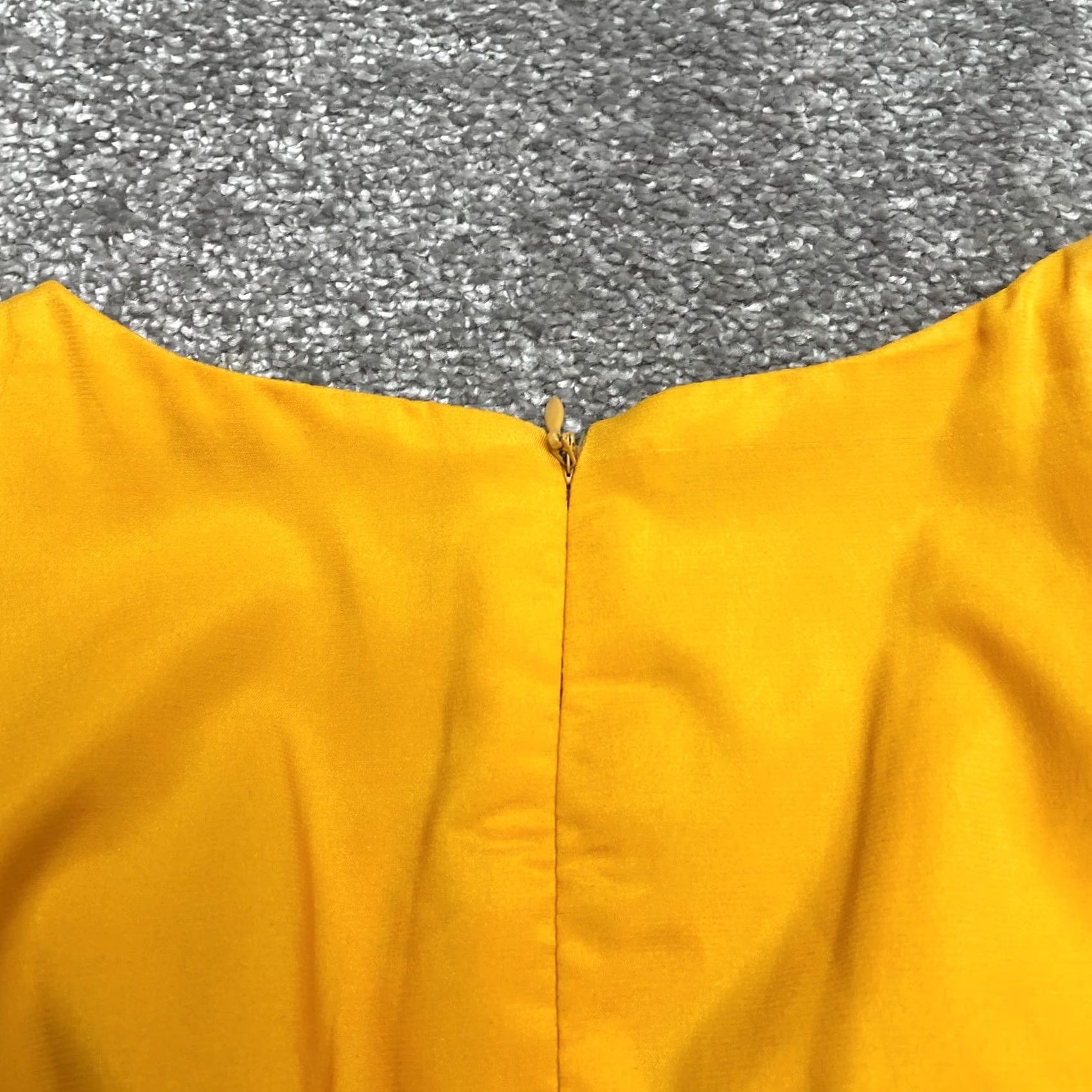 Vintage Rampage Flutter Ruffles Midi Sheath Dress Womens XS Yellow V-Neck Lined Size XS / US 0-2 / IT 36-38 - 3 Thumbnail
