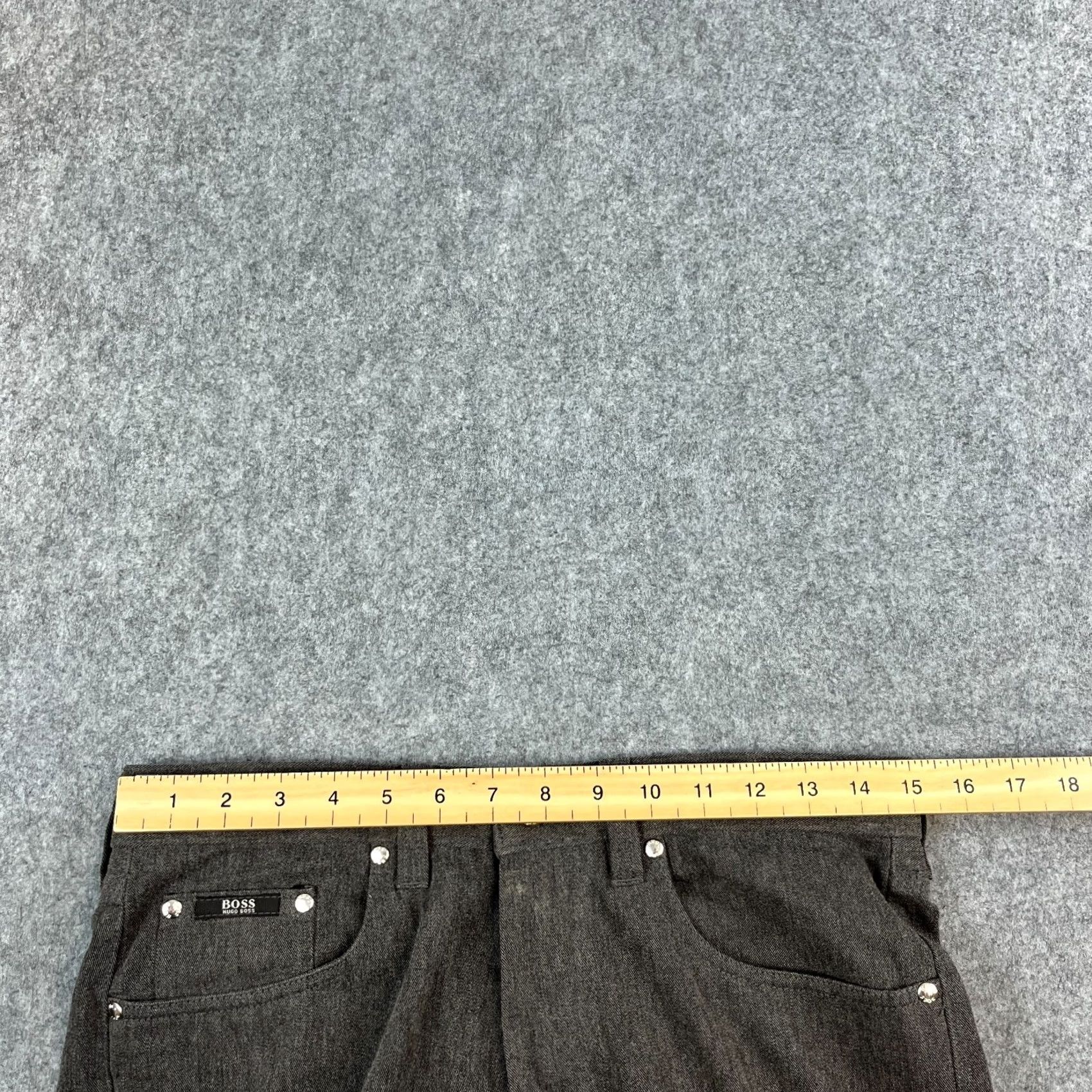 Hugo Boss HUGO BOSS Jeans Straight 30 30 Grey Vintage Relaxed Denim 5-Pocket Mens Clothing Size US 30 / EU 46 - 6 Thumbnail