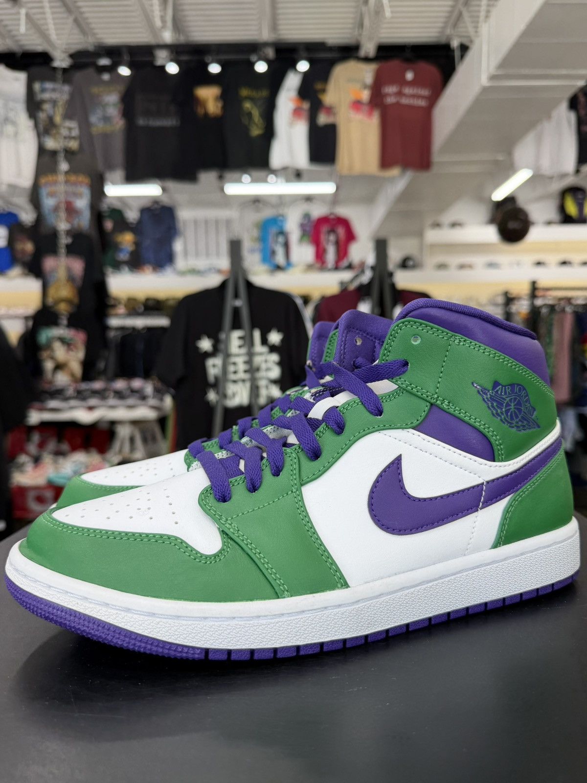 Jordan Brand Jordan 1 Mid Incredible Hulk Size 8.5 (2020) Size US 8.5 / EU 41-42 - 1 Thumbnail