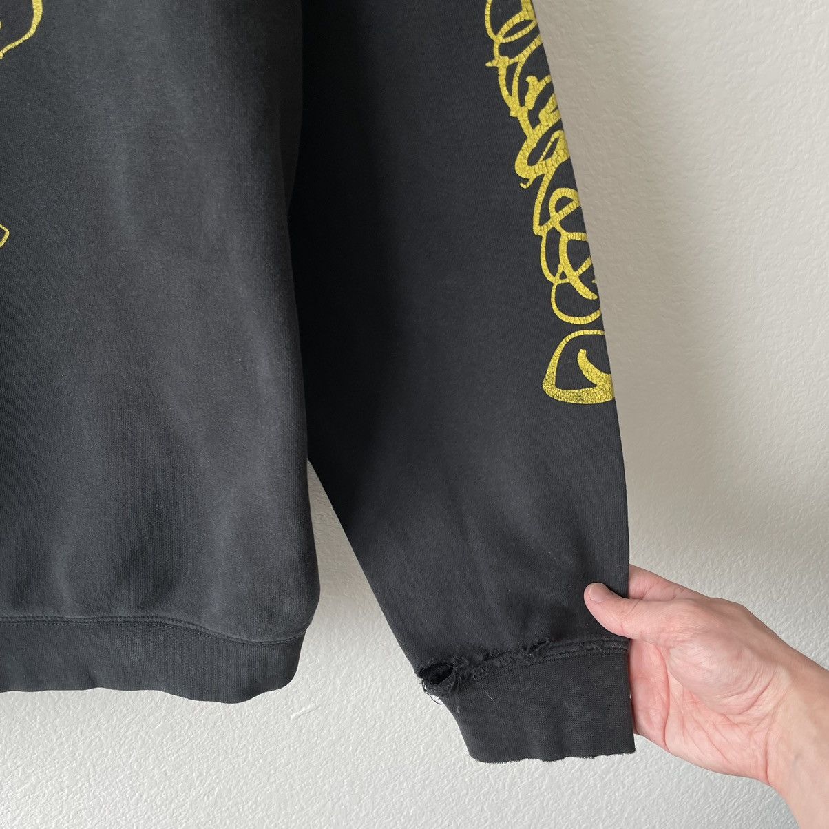 Independent Trading Co. × Japanese Brand × Vintage Vintage 00s Japanese Mask Tattoo Graphic Thrashed Hoodie Size US XL / EU 56 / 4 - 9 Thumbnail