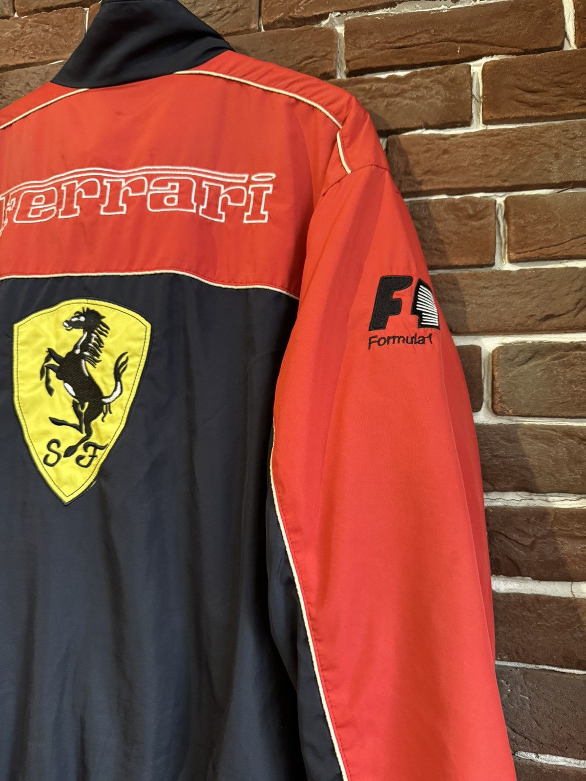 Ferrari Vintage Y2k Ferrari Racing Formula One Rare Hype Jacket Size US L / EU 52-54 / 3 - 5 Thumbnail