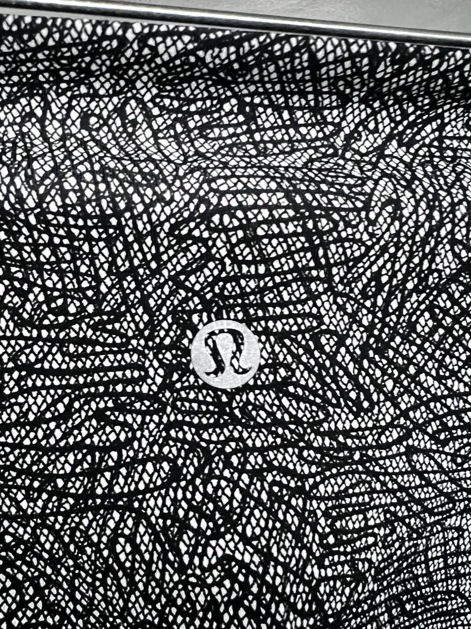 Lululemon Lululemon Wunder Under Crop Ripple Jacquard Black Leggings 6 Size 28" / US 6 / IT 42 - 5 Thumbnail