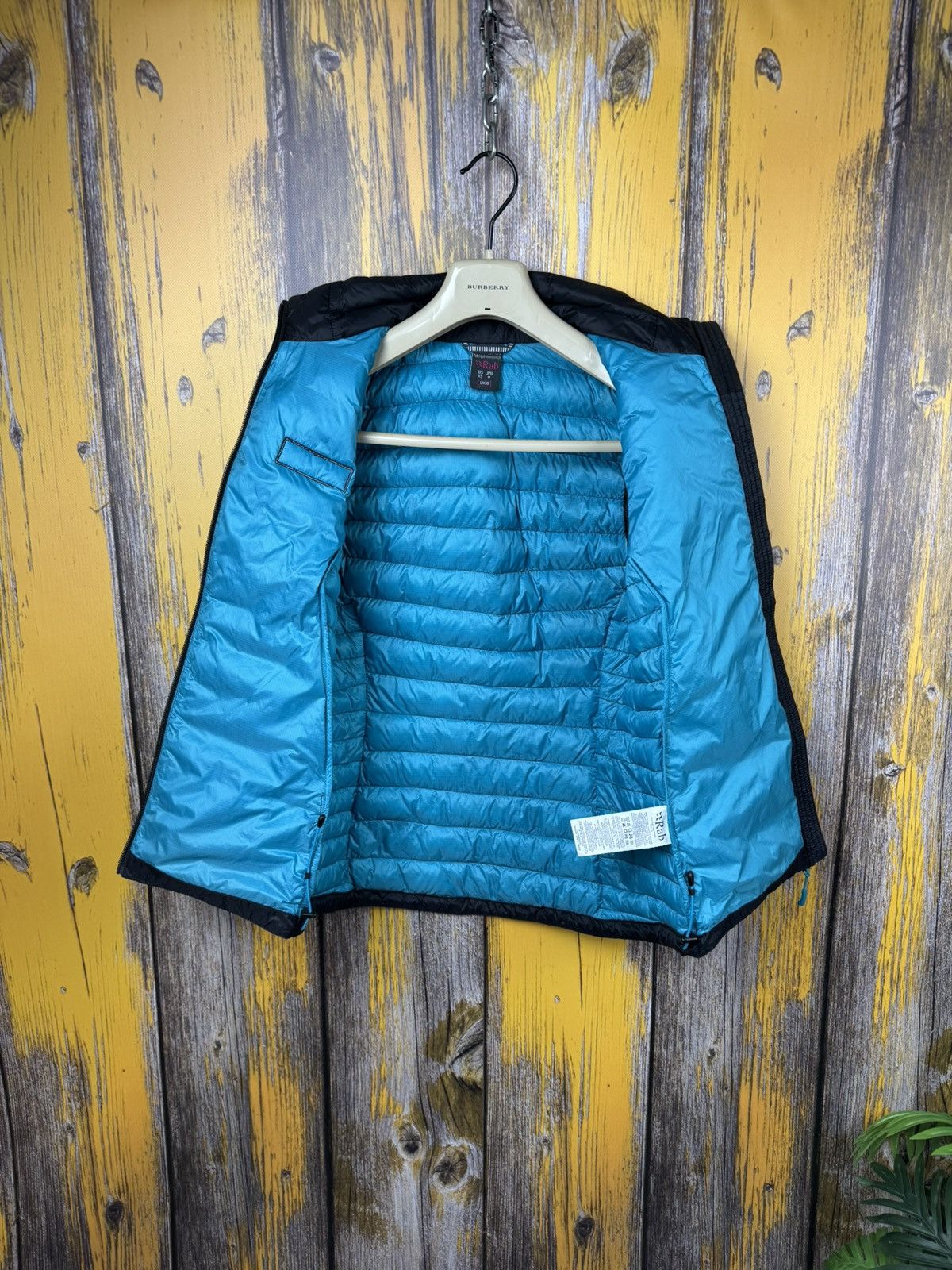 Rab Rab Microlight Down Vest Women's Size XS Size XS / US 0-2 / IT 36-38 - 17 Thumbnail