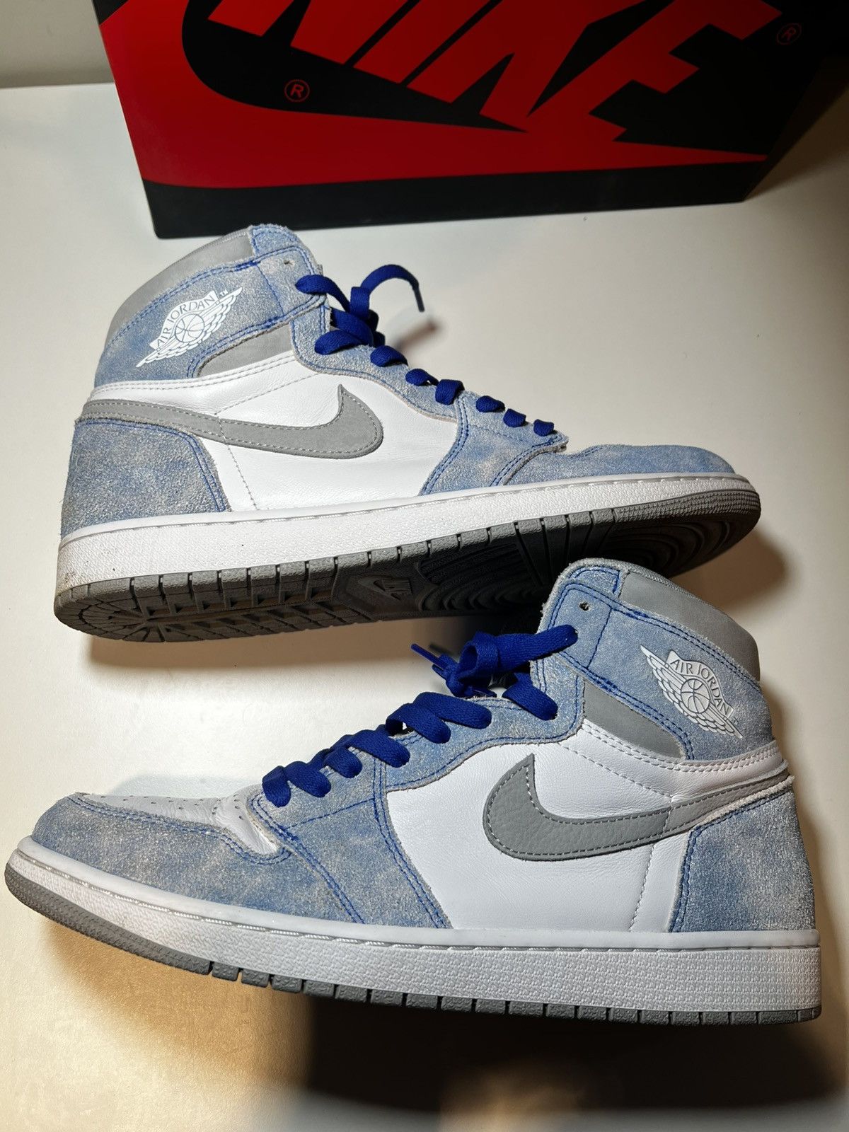 Jordan Brand Jordan 1 Hyper Royal Size US 12 / EU 45 - 3 Thumbnail