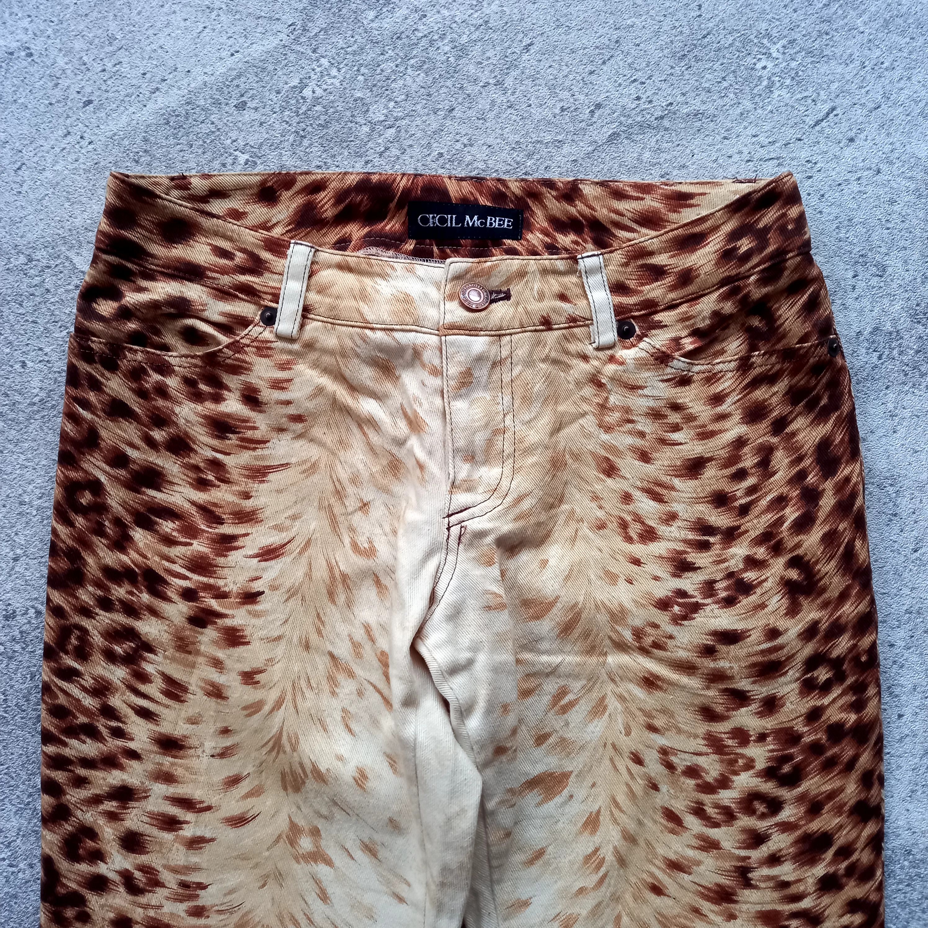Japanese Brand 2000s Cecil McBee - Tiger Pattern Flared Pants Size 28" / US 6 / IT 42 - 2 Thumbnail