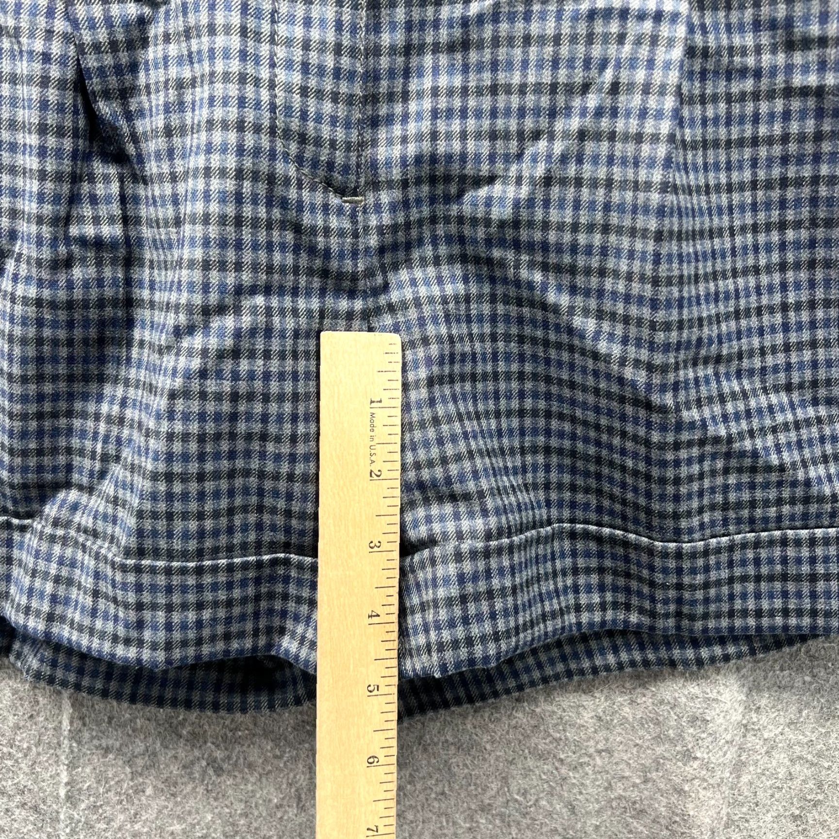 Tommy Hilfiger Tommy Hilfiger Shorts Women 4 Grey Blue Chino Flat Front Preppy Plaid Check Math? Size 27" / US 4 / IT 40 - 7 Thumbnail