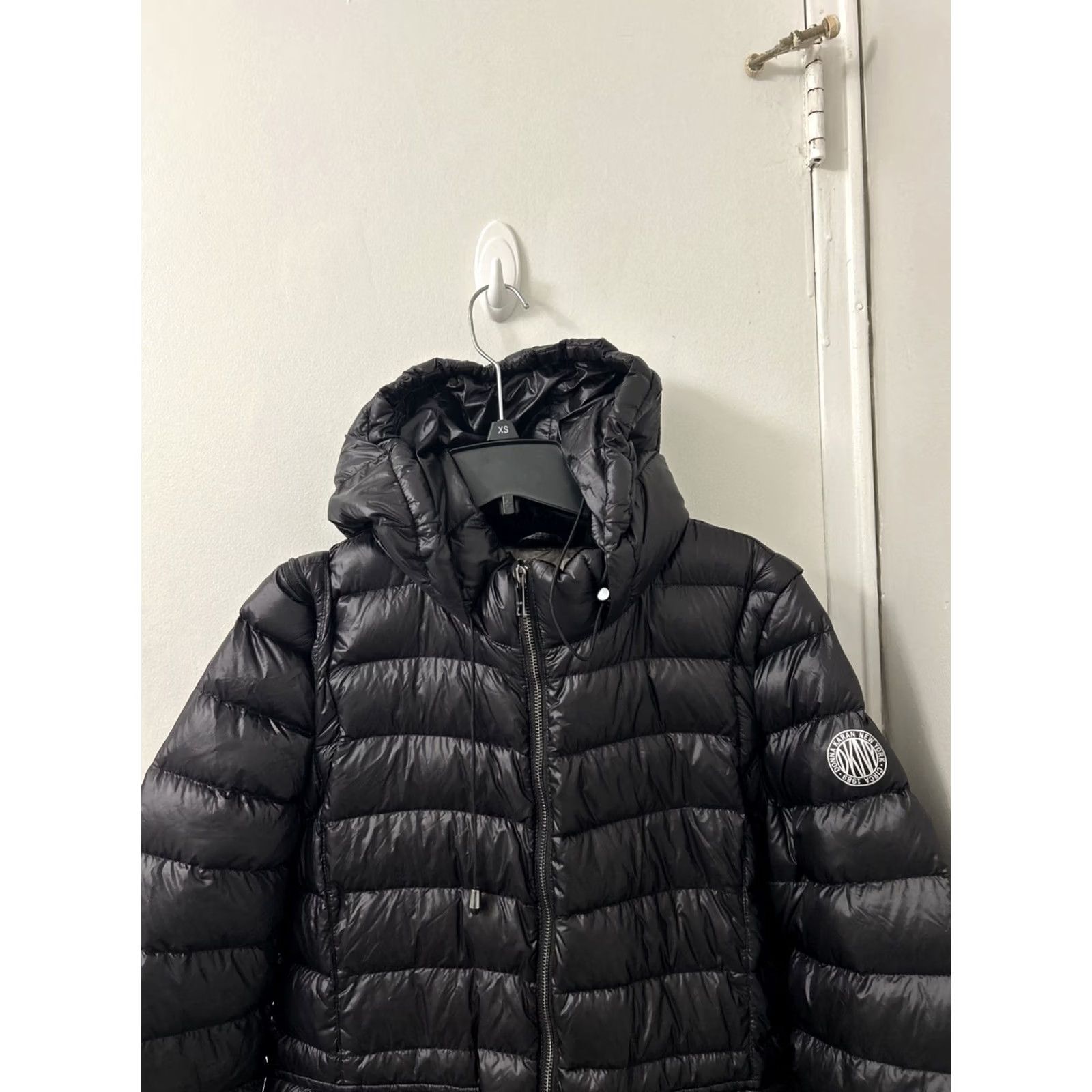 DKNY DKNY Puffer Jacket Womens M Black Hooded Full Zip Pockets Coat Convertible Vest Mens? Girls? Size M / US 6-8 / IT 42-44 - 2 Thumbnail