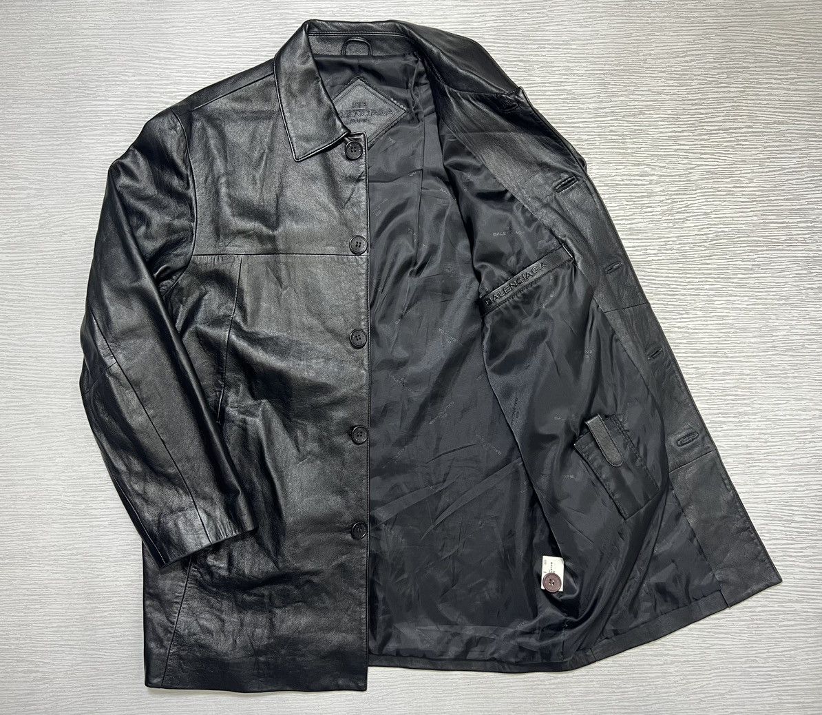 Balenciaga Balenciaga - Vintage - 1997 - Button Up Leather Coat Size US L / EU 52-54 / 3 - 3 Thumbnail