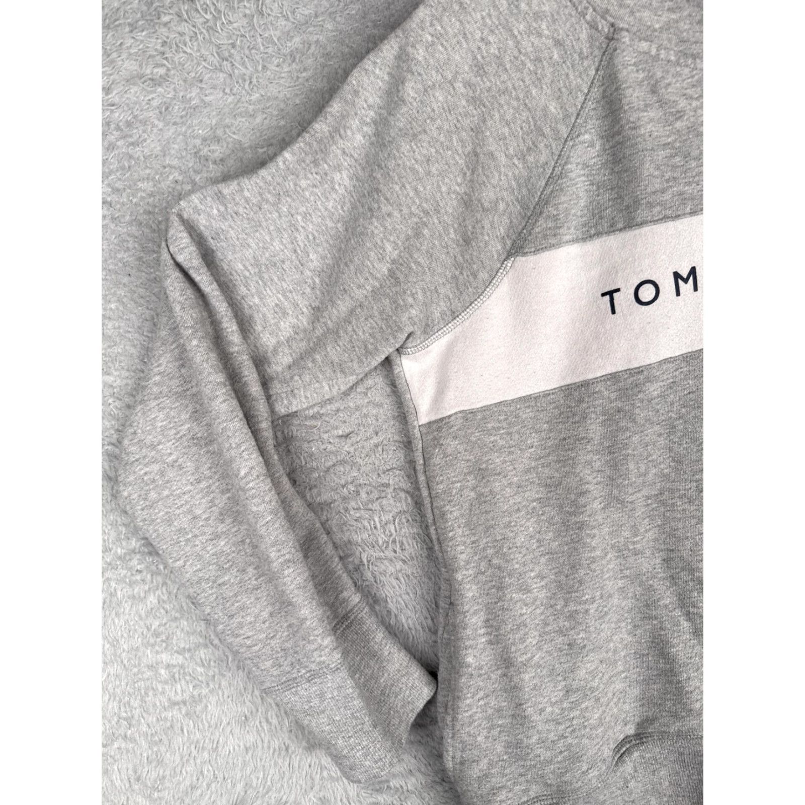 Tommy Hilfiger Tommy Hilfiger Sweater Hoodie Womens XL Gray Logo Chest Raglan Jersey Top Sport Size XL / US 12-14 / IT 48-50 - 3 Thumbnail