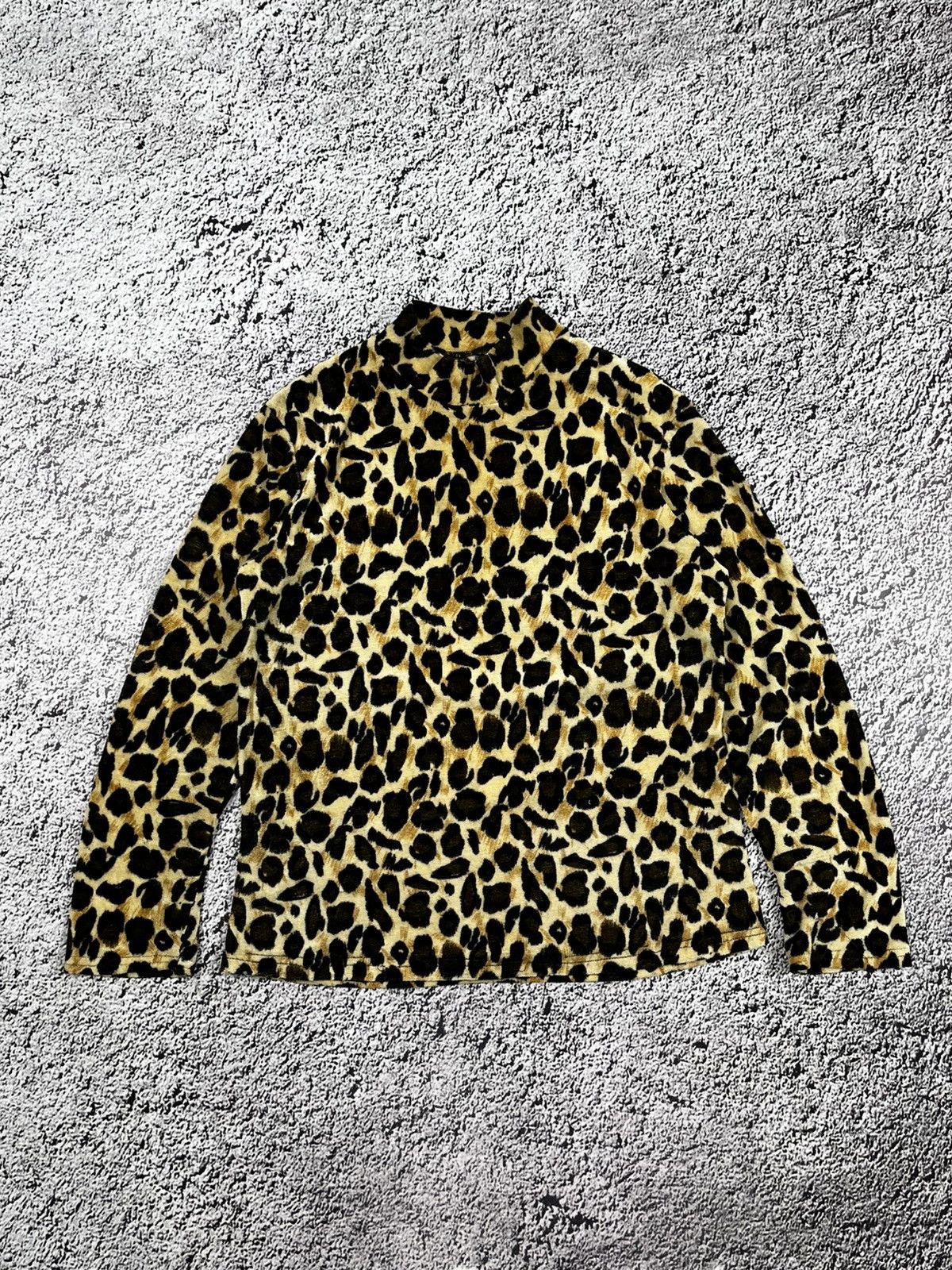 Vintage Vintage Y2K Velour Style Leopard Turtleneck Sweater luxury M Size M / US 6-8 / IT 42-44 - 1 Thumbnail