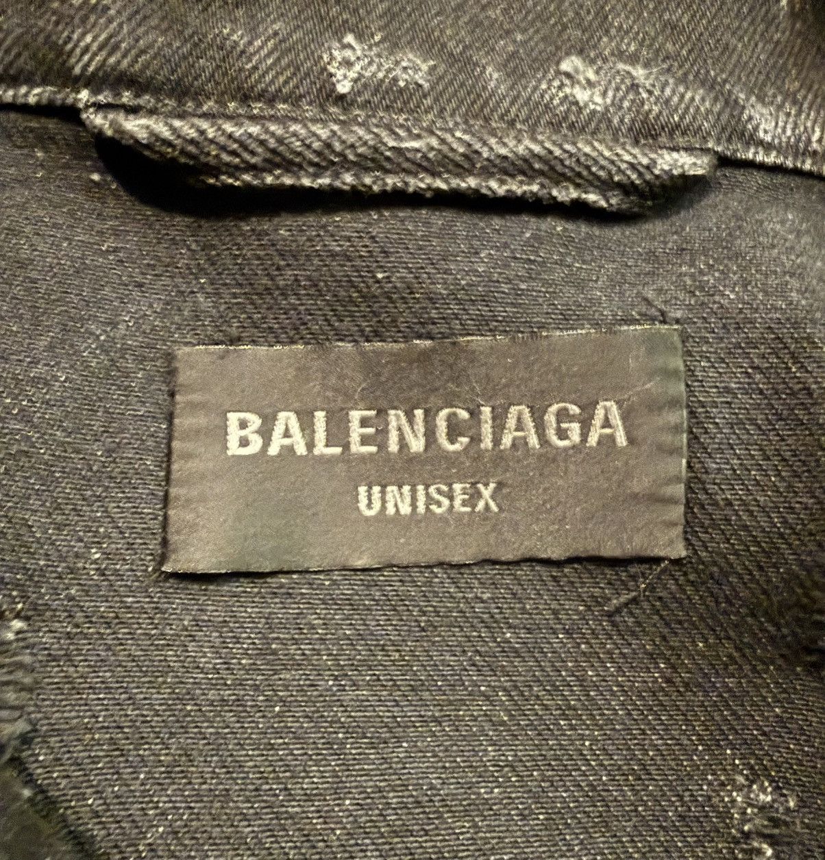 Balenciaga Size 3 destroyed denim jacket Size US L / EU 52-54 / 3 - 3 Thumbnail