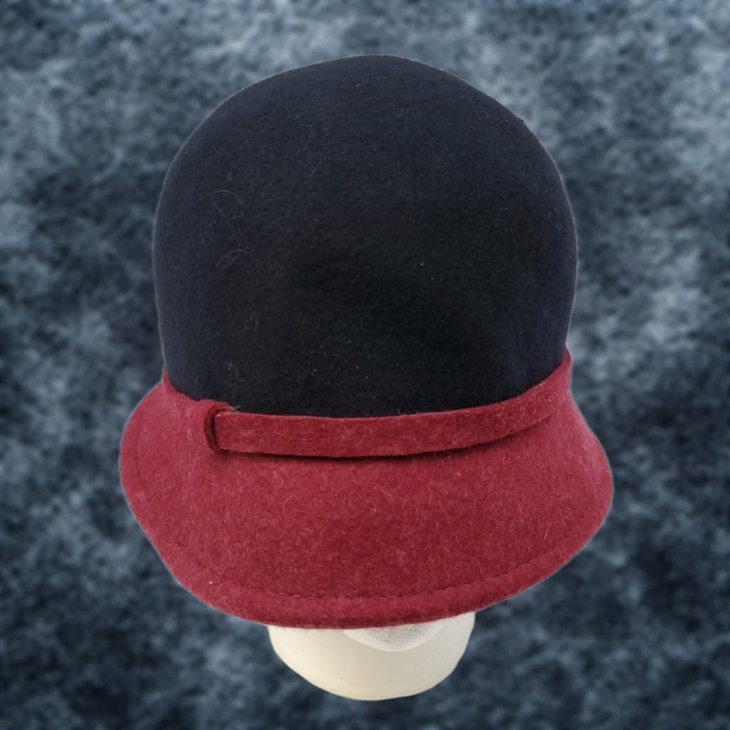 Madison VINTAGE Anthropologie Madison 88 100% Wool Cloche Hat Burgundy and Black Womens One Size Size ONE SIZE - 1 Thumbnail