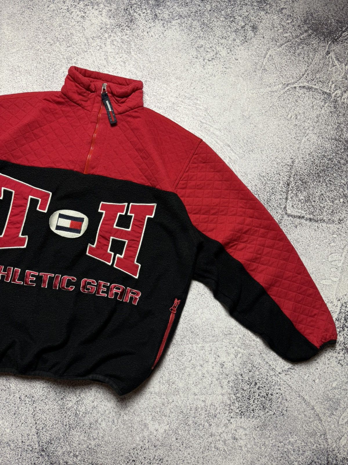 Tommy Hilfiger Rare Tommy Hilfiger Half Zip Fleece Sweatshirt Vintage Style Size US L / EU 52-54 / 3 - 6 Thumbnail
