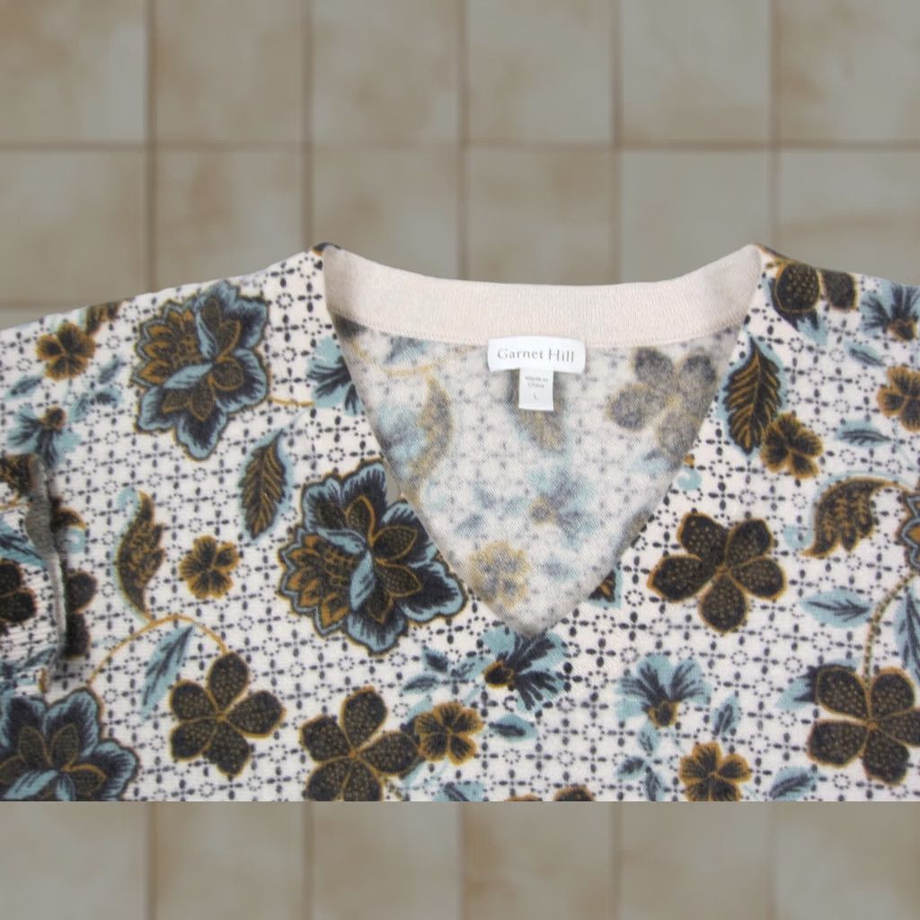 Vintage Garnet Hill Sweater Womens Large Creme Black Floral 100% Cashmere Ladies V-Neck Pull​over Long Sleeve Dolman Pattern Floral Casual/Workwear Size L / US 10 / IT 46 - 1 Thumbnail