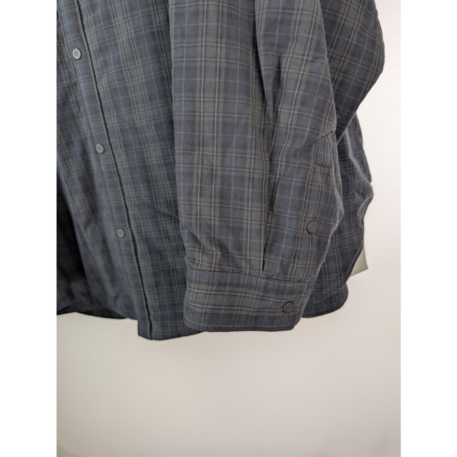 Balenciaga o1rshd1 Light Check Flannel Detachable Sleeves Shirt Size US M / EU 48-50 / 2 - 4 Thumbnail
